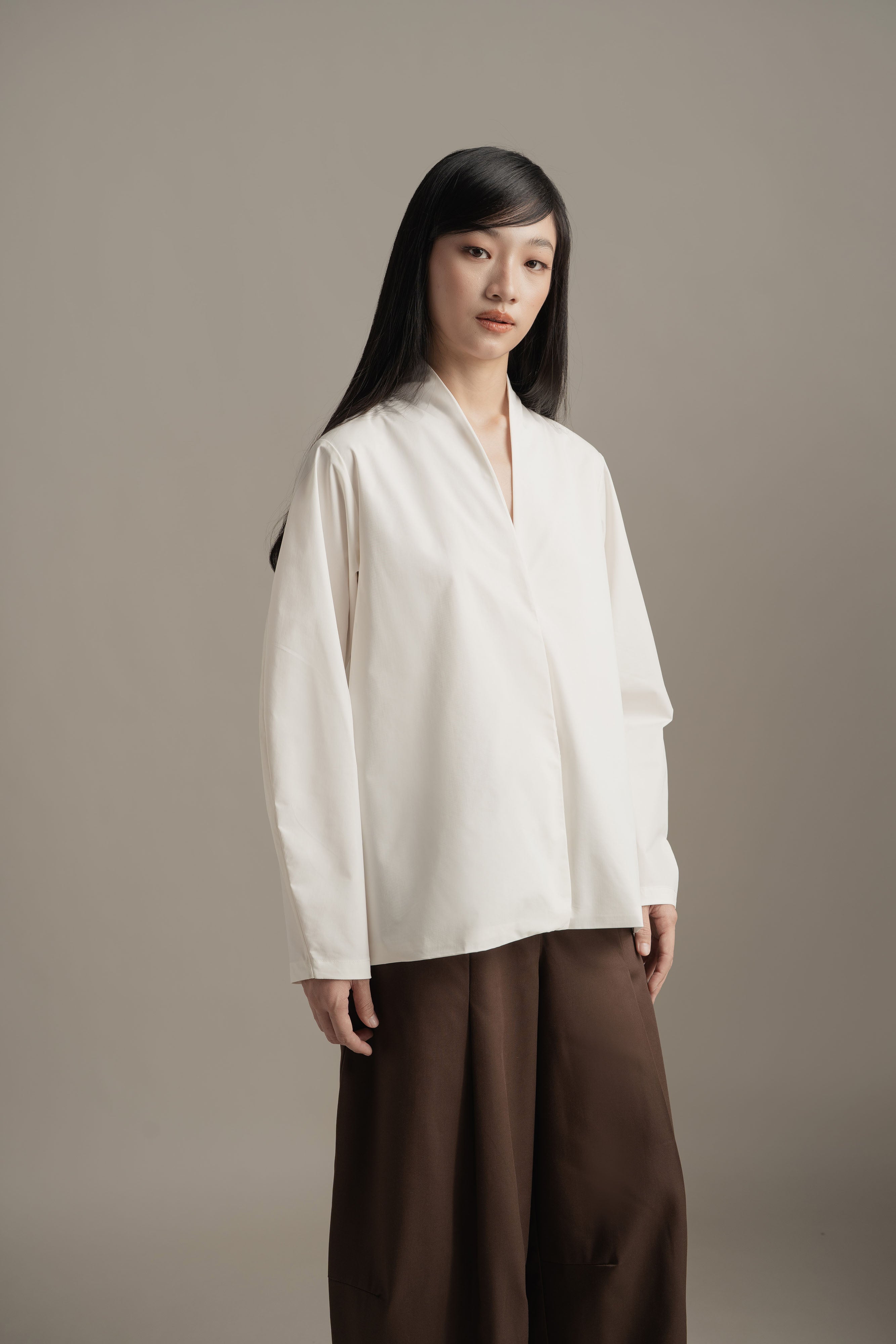 BL High Neck Shirt in Buttermilk (Shipment Date: 5 May - 18 May 2026)