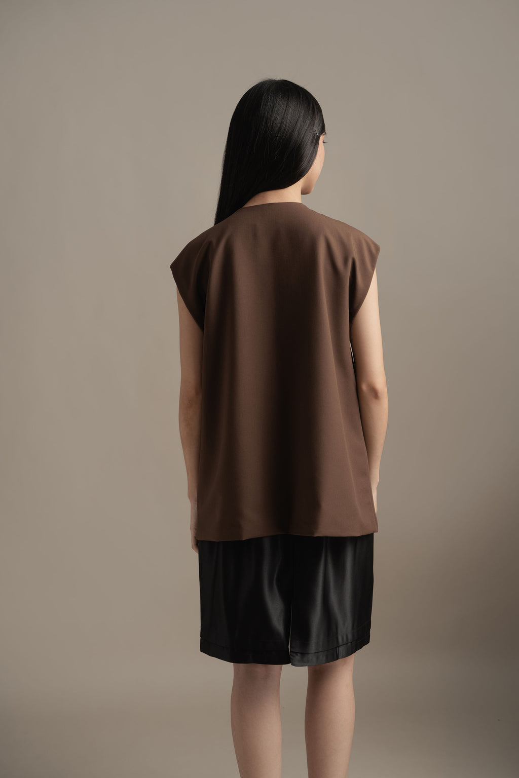 BL Round Vest in Espresso (Belt Include)