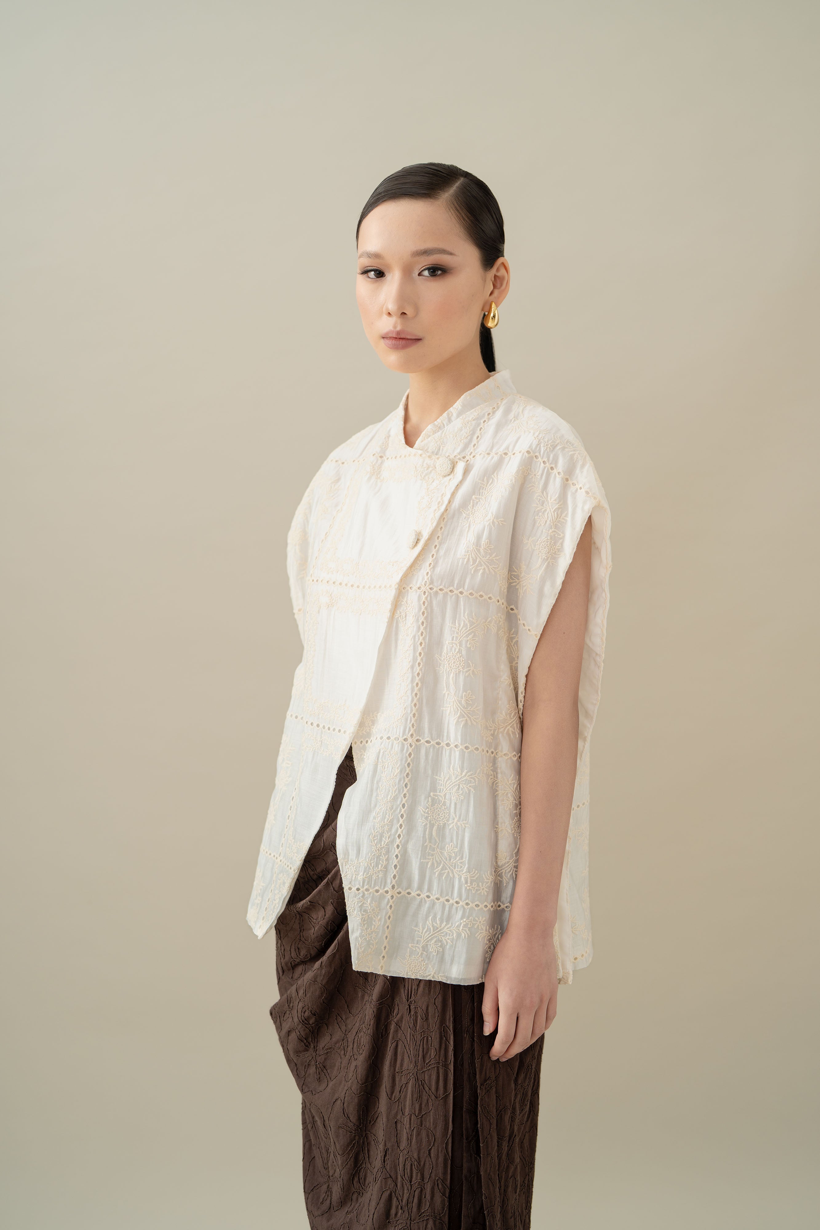 Lembayung Asymmetric Embroidery Top in Buttermilk