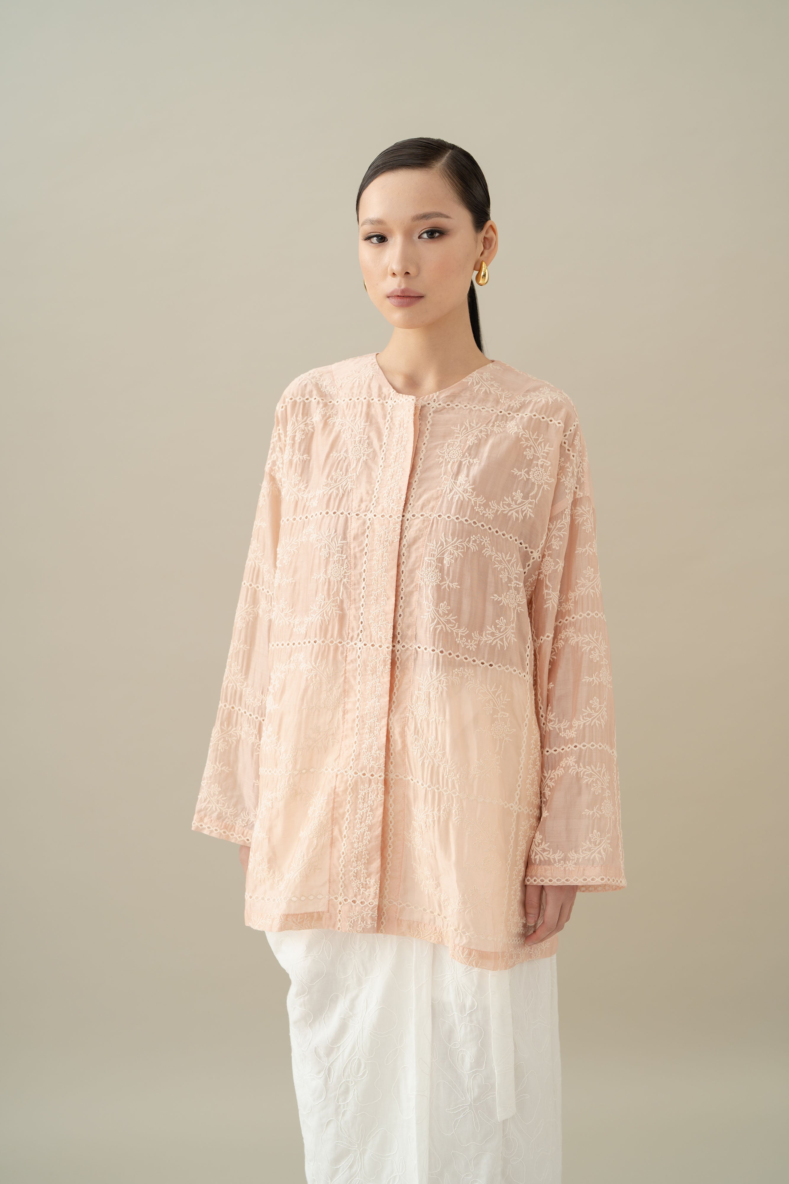 Lembayung Long Sleeve Top in Peach