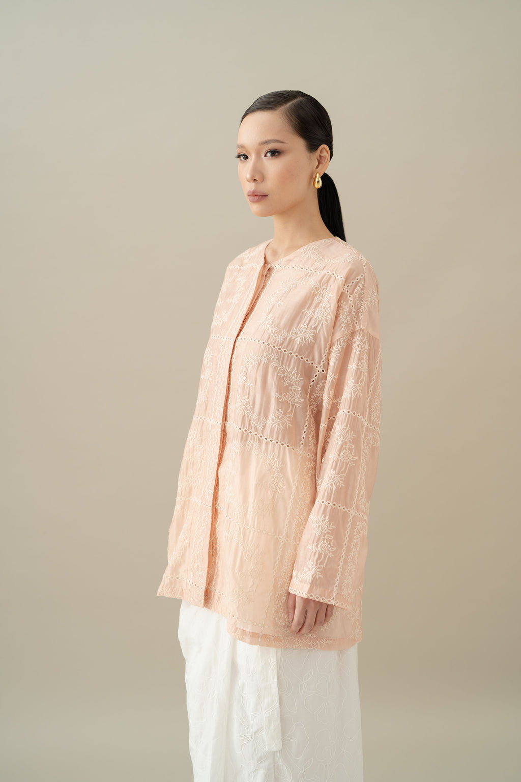 Lembayung Long Sleeve Top in Peach