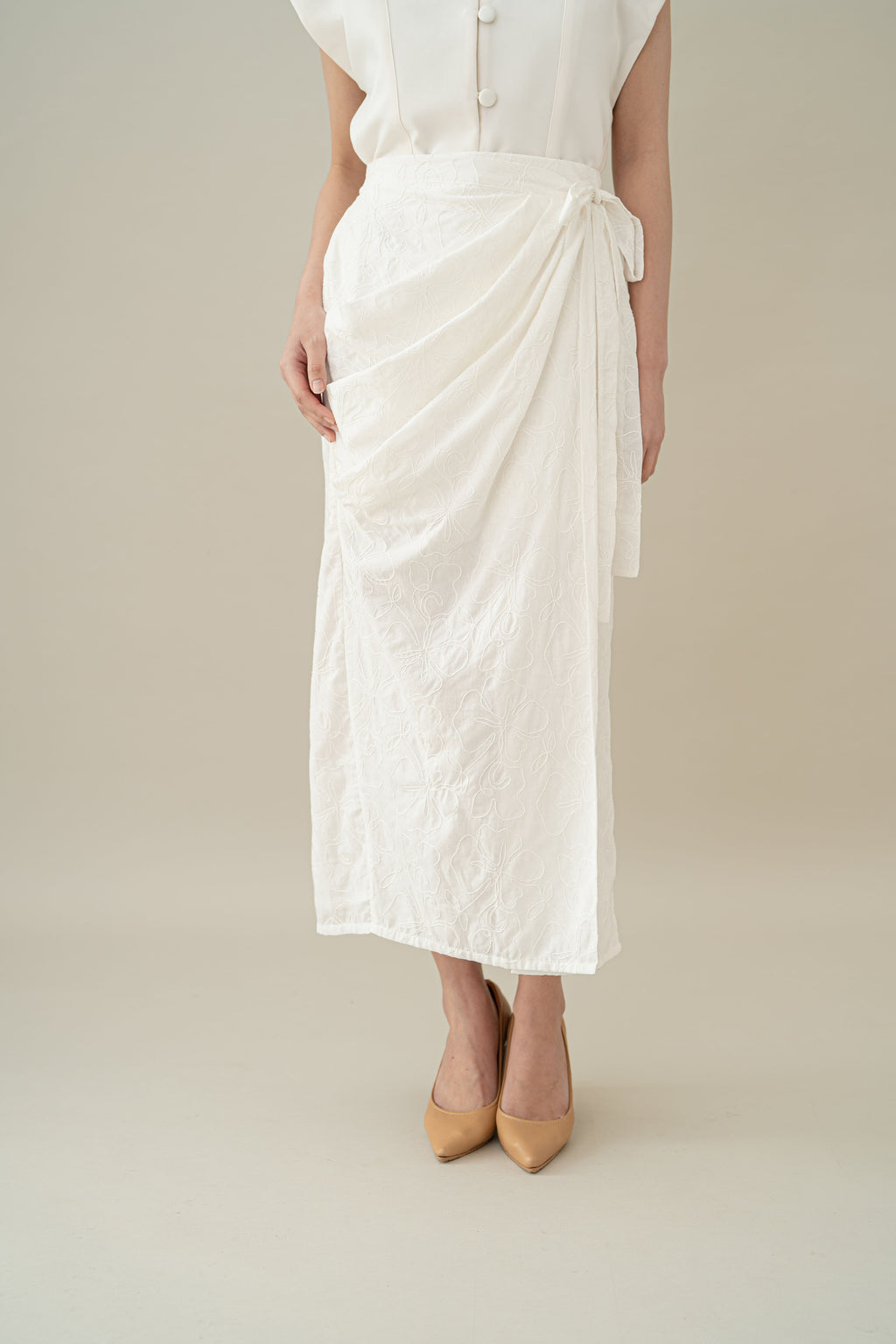 Lembayung Embroidery Wrap Skirt in Buttermilk