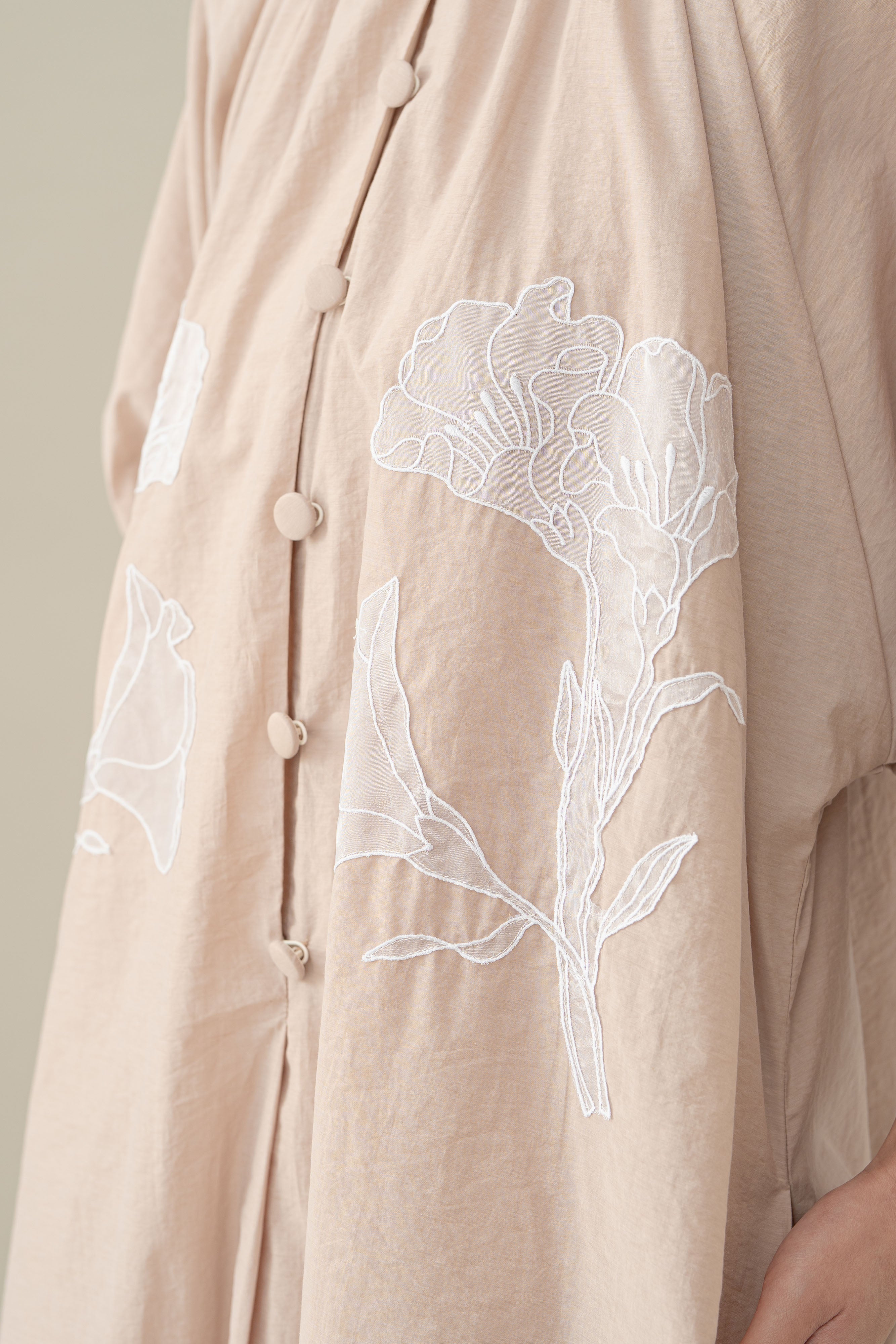 Lembayung Fleur Embroidery Dress in Sand