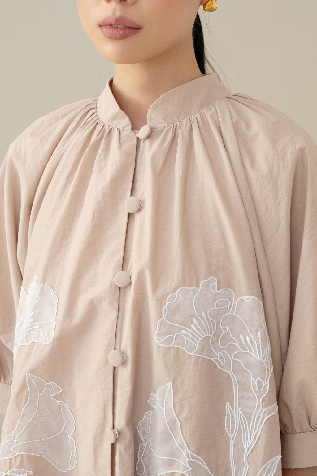 Lembayung Fleur Embroidery Dress in Sand