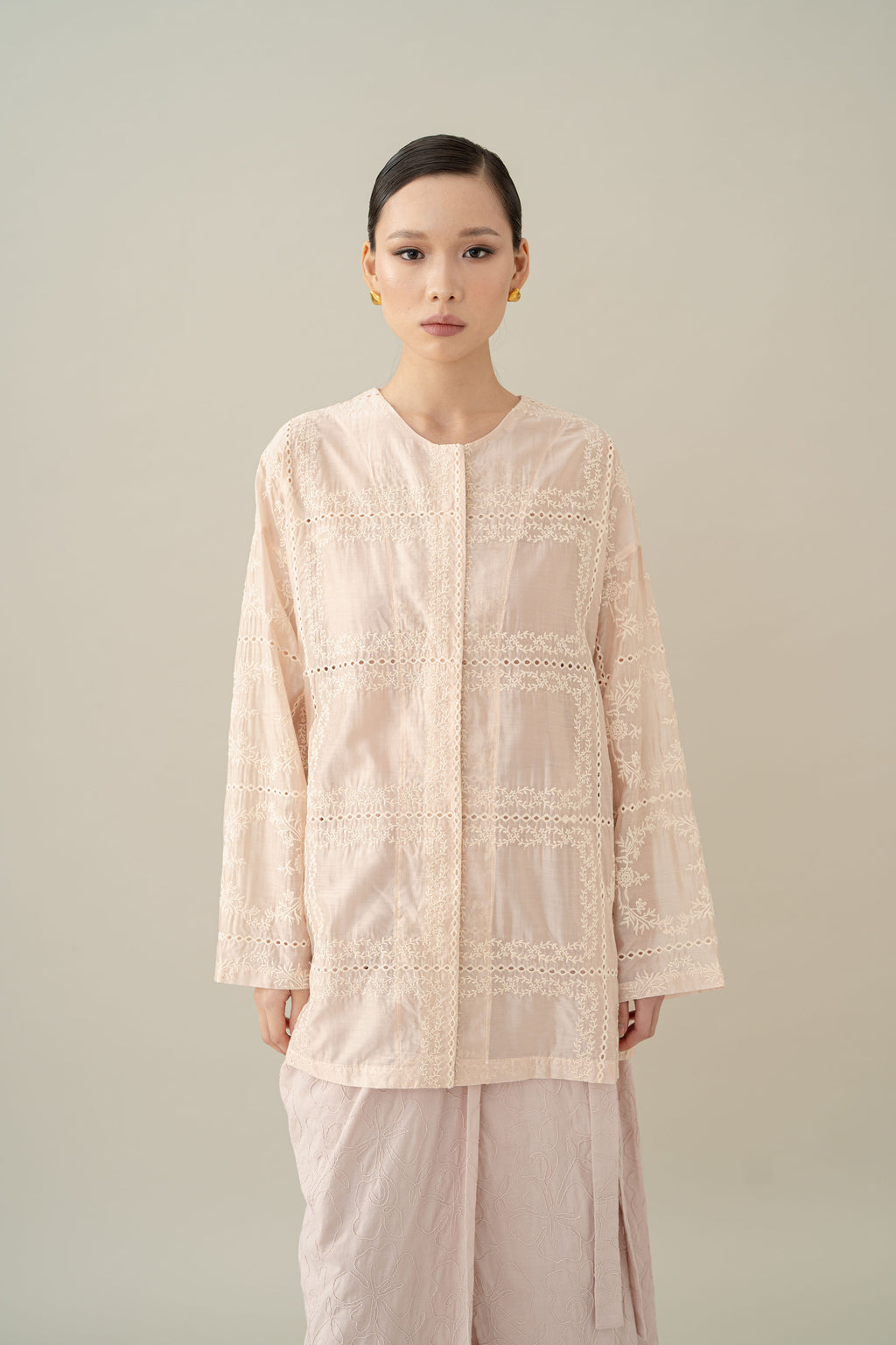 Lembayung Long Sleeve Top in Peach