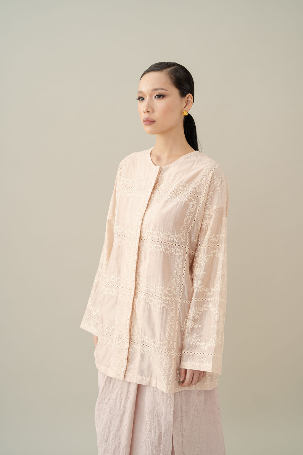 Lembayung Long Sleeve Top in Peach