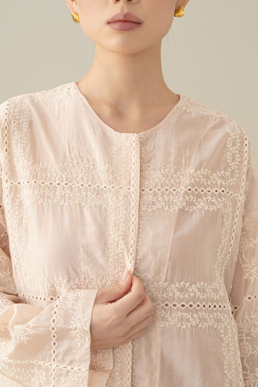 Lembayung Long Sleeve Top in Peach