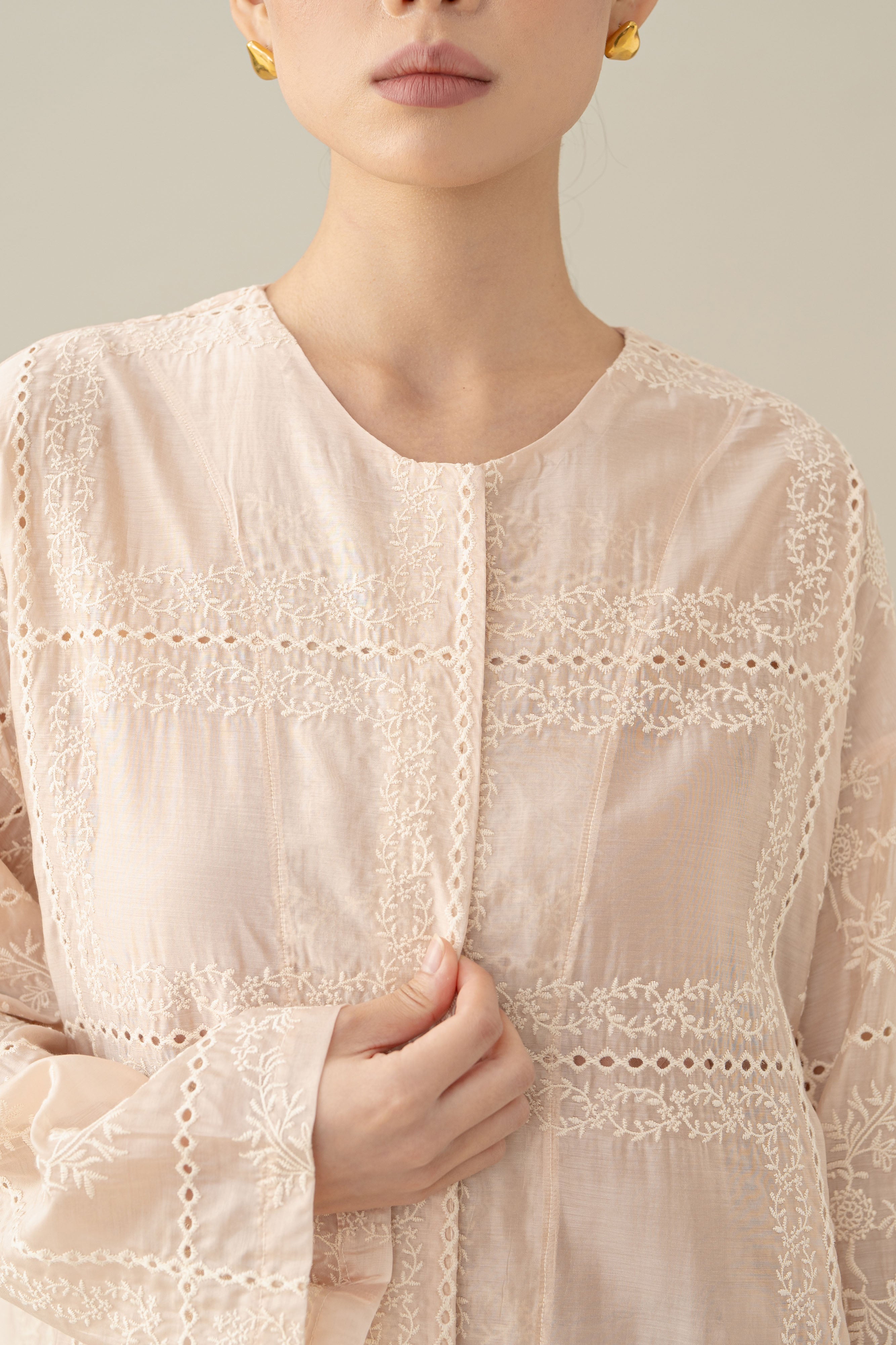 Lembayung Long Sleeve Top in Peach