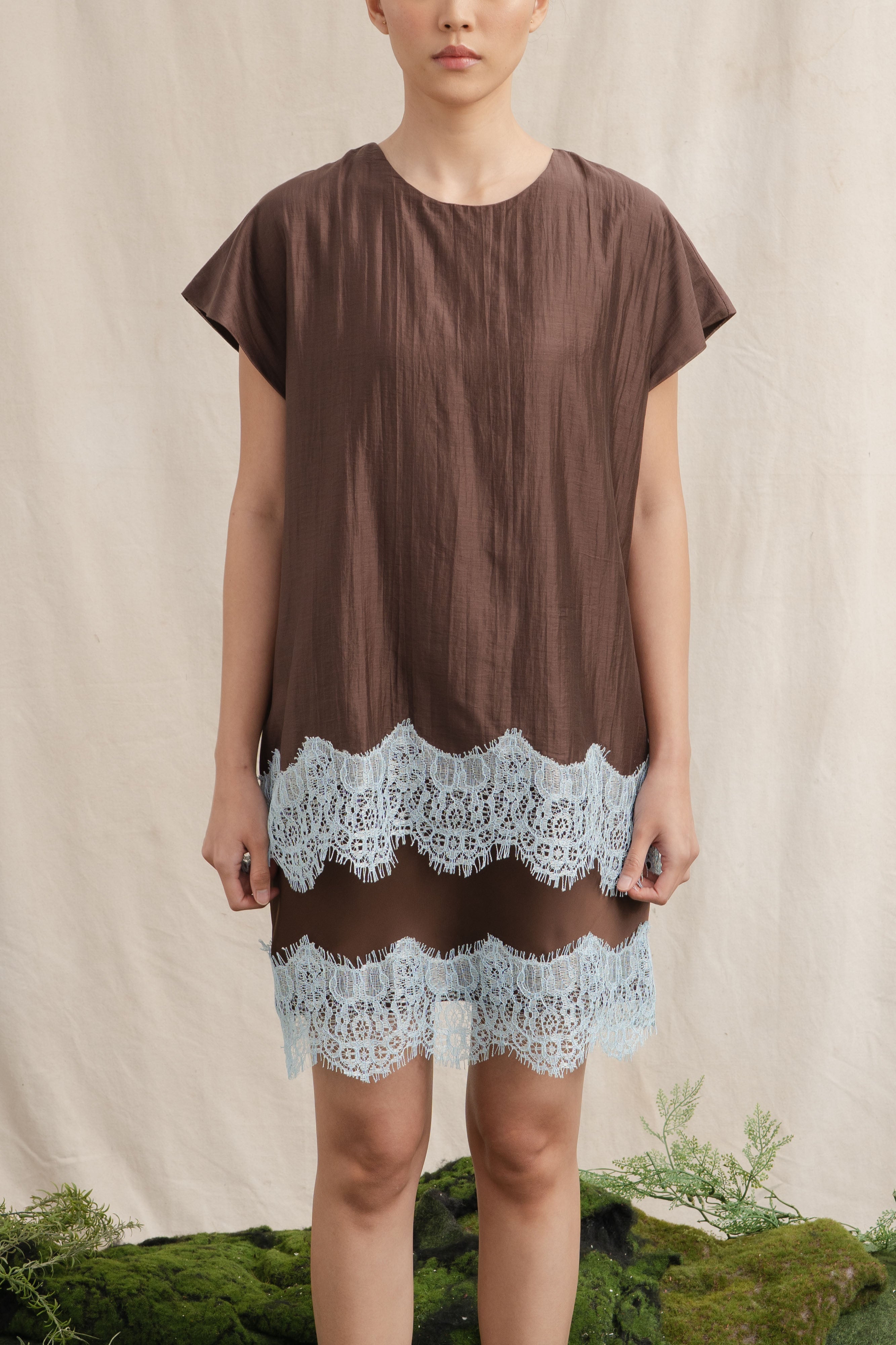 SD Lacey Sleeve Top in Espresso (Shipment Date 8-19 June 2026)