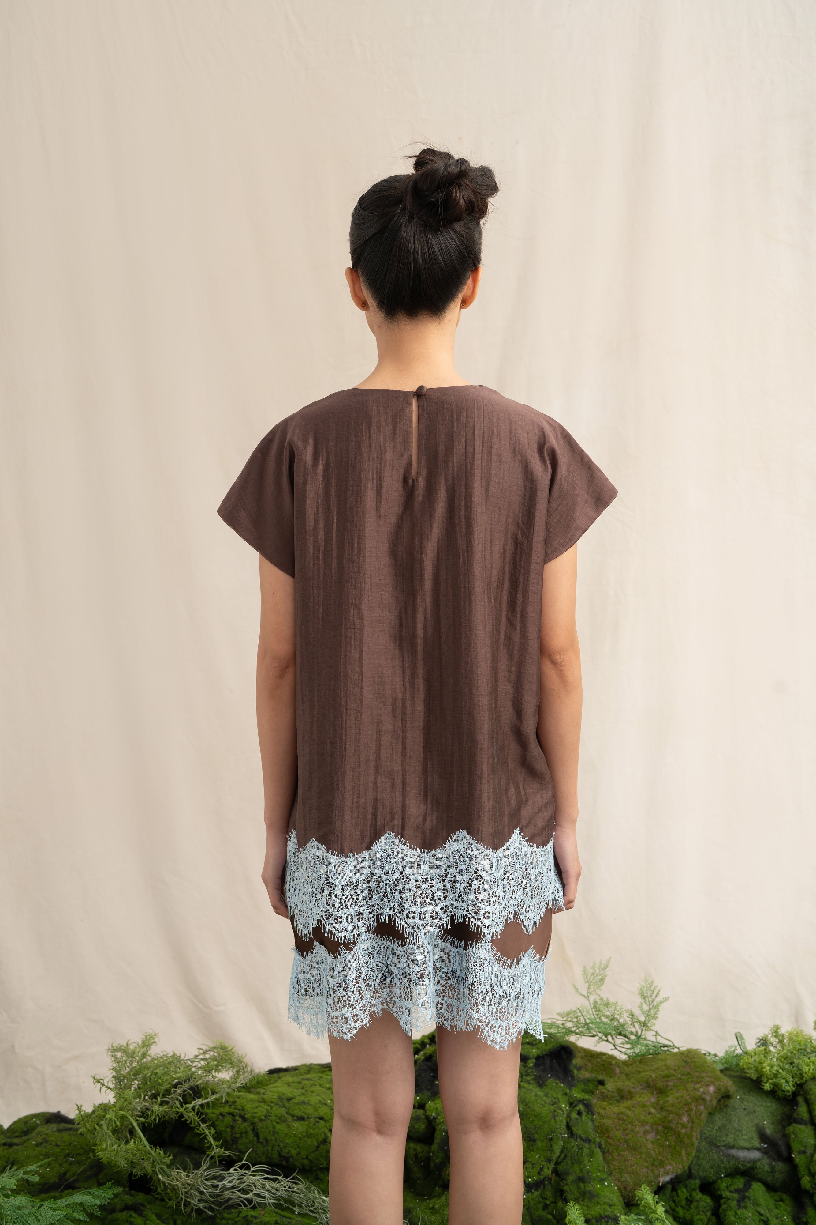 SD Lacey Sleeve Top in Espresso (Shipment Date 8-19 June 2026)