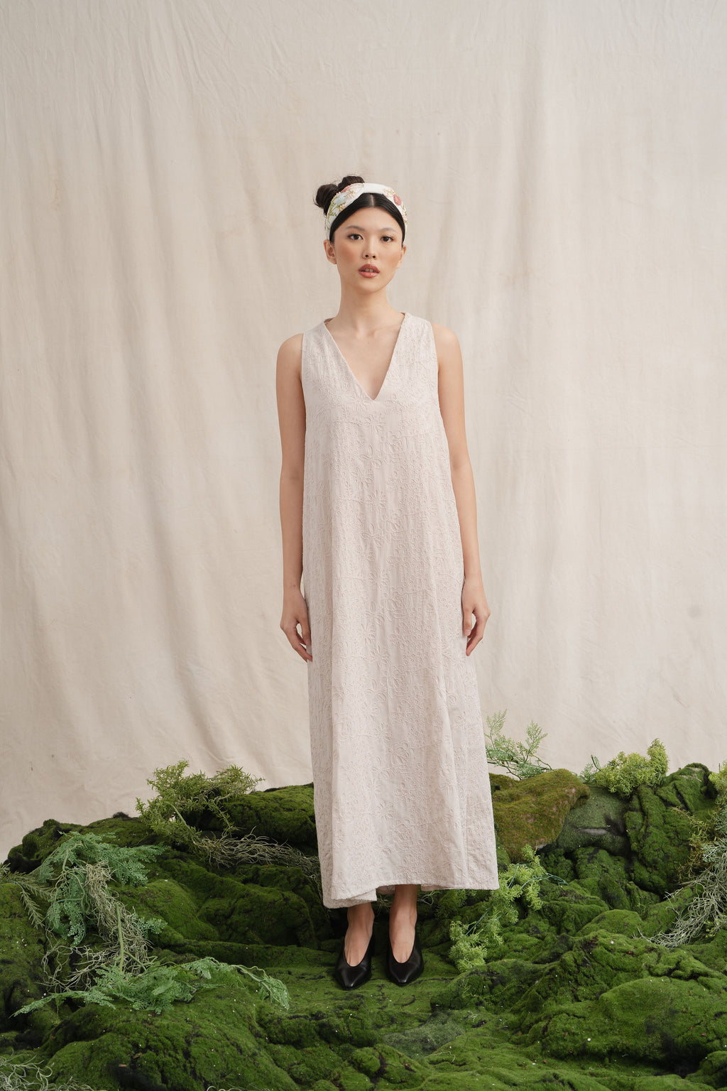 SD Embroidery Maxi Dress in Pale Pink (Shipment Date 8-19 June 2026)