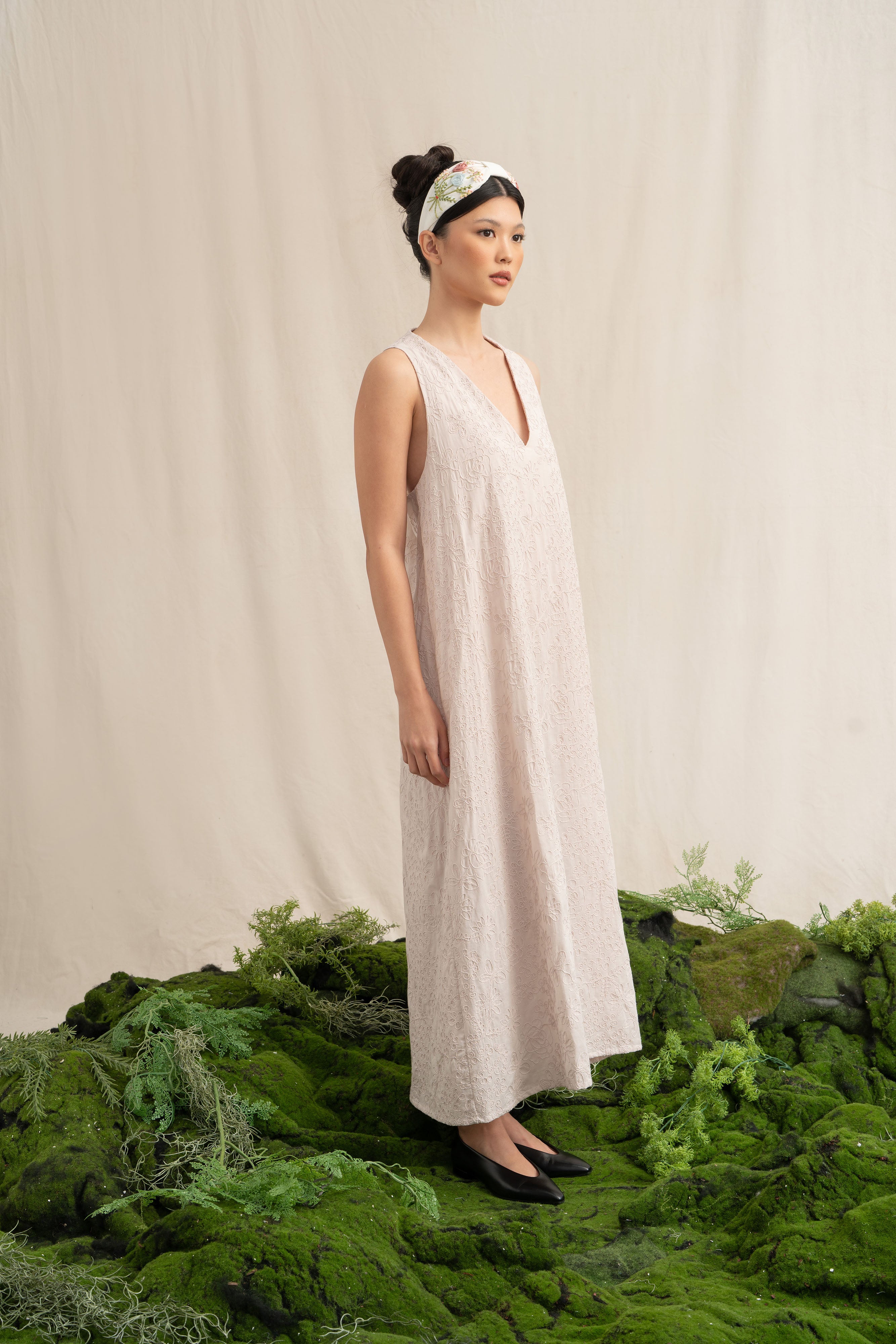 SD Embroidery Maxi Dress in Pale Pink (Shipment Date 8-19 June 2026)