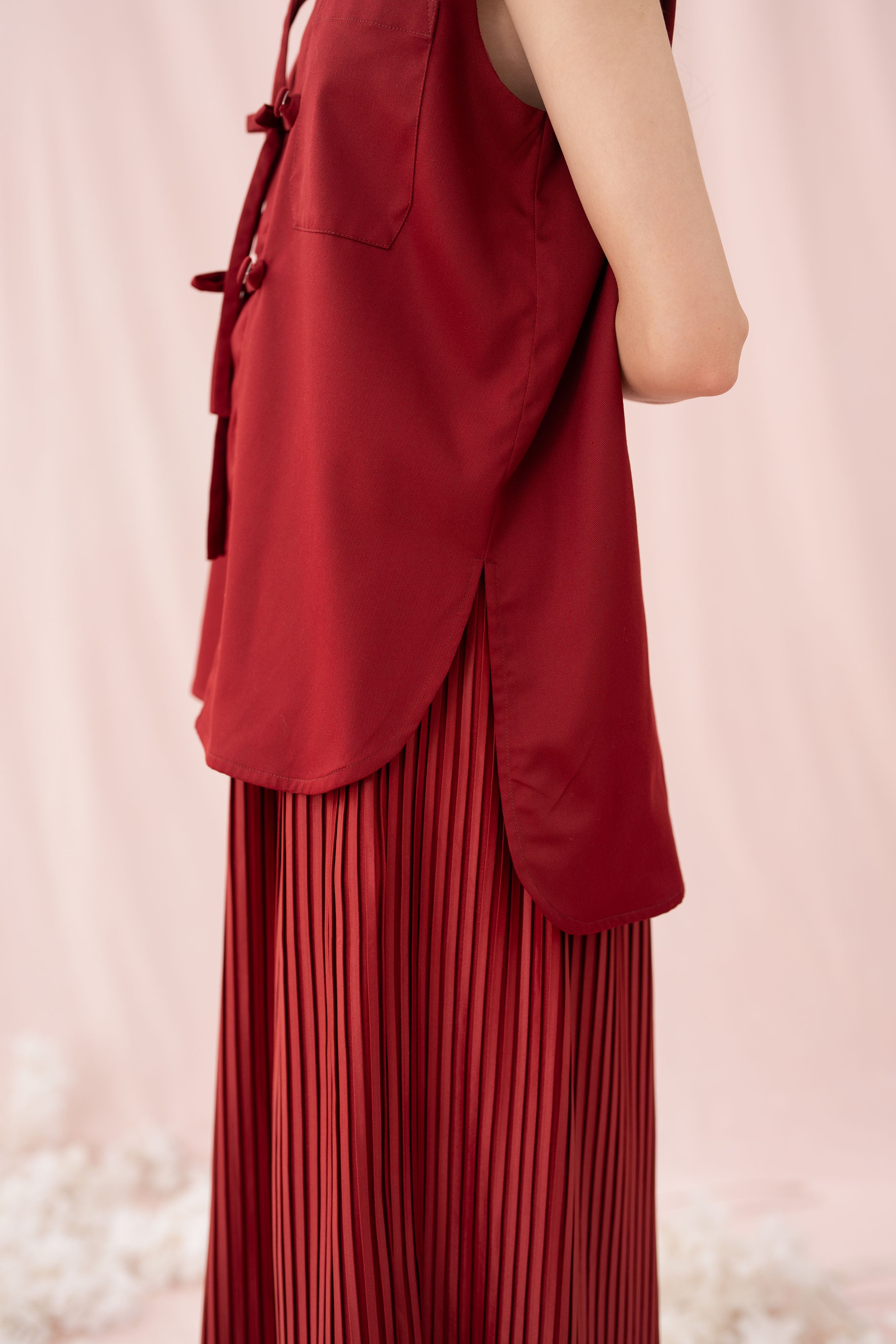 ETNY Sleeveless Shirt