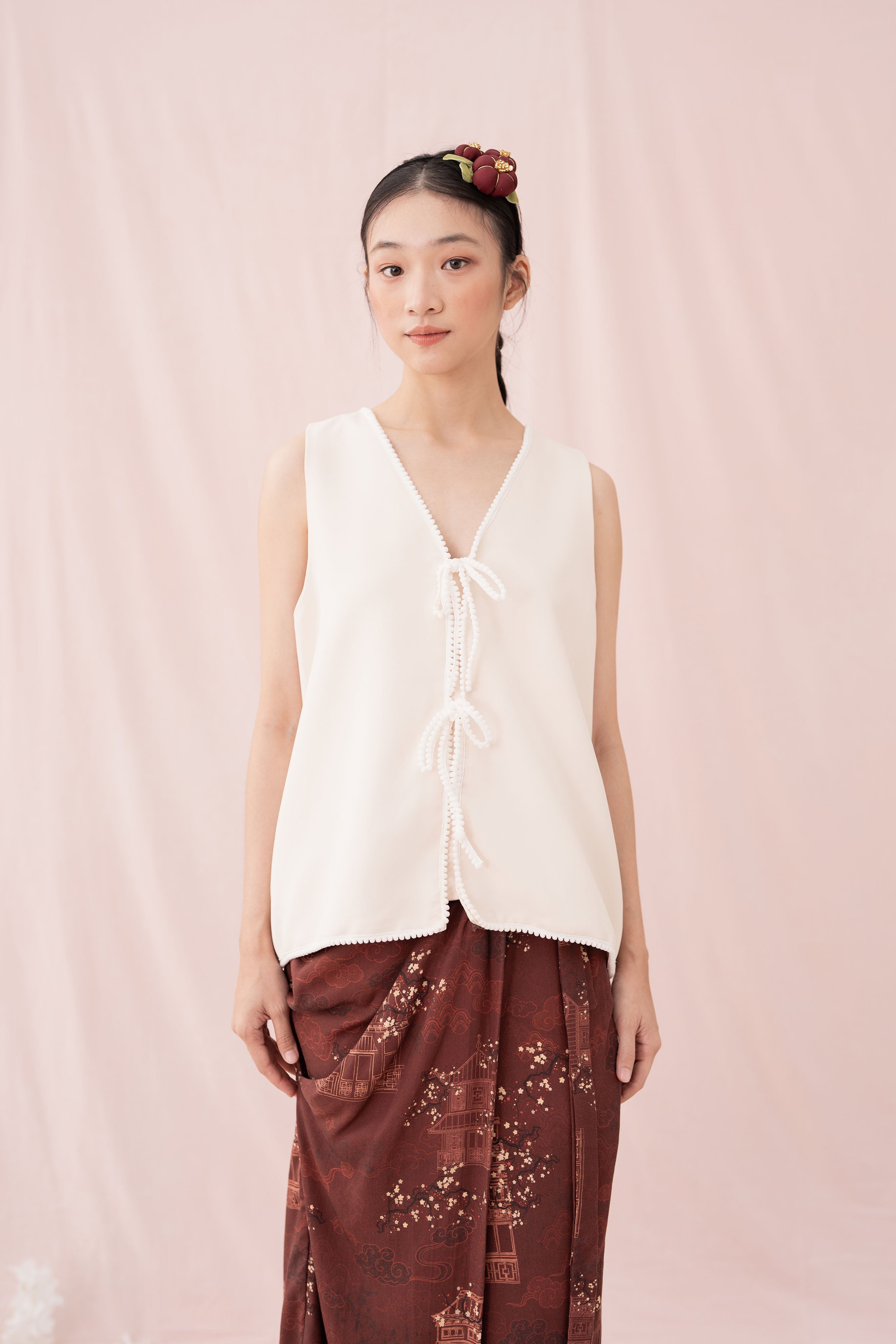 ETNY Pompom Ribbon Vest