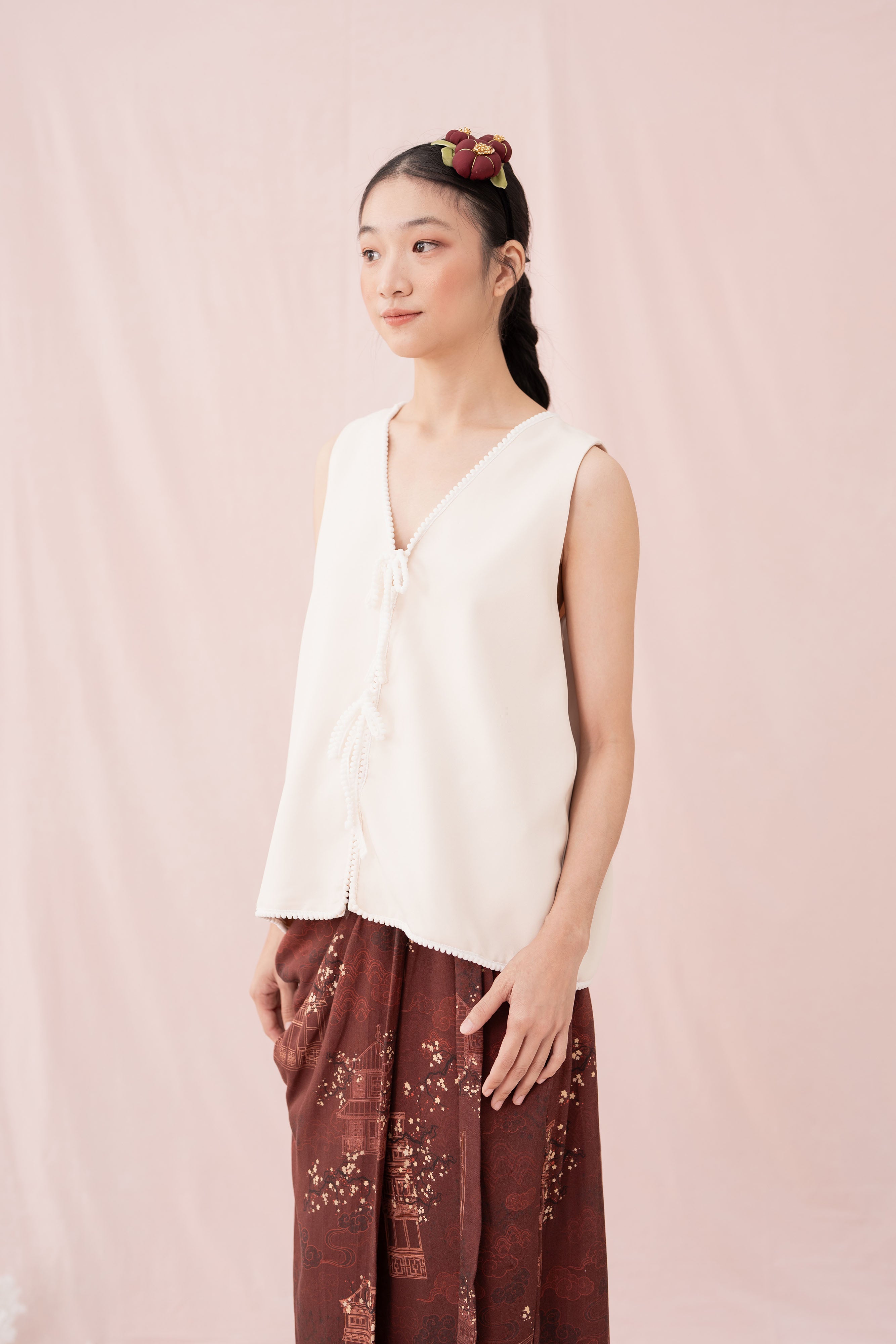 ETNY Pompom Ribbon Vest