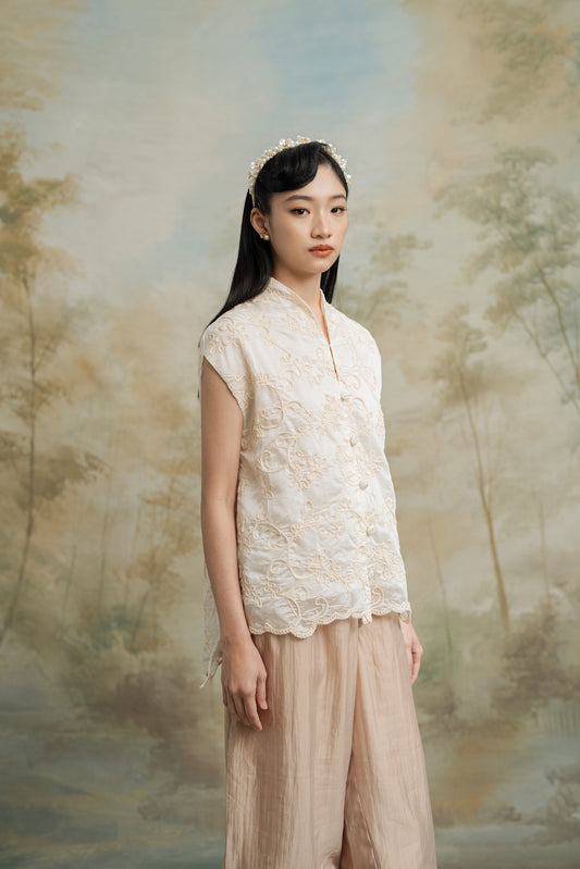 Putu Ayu In Porcelain