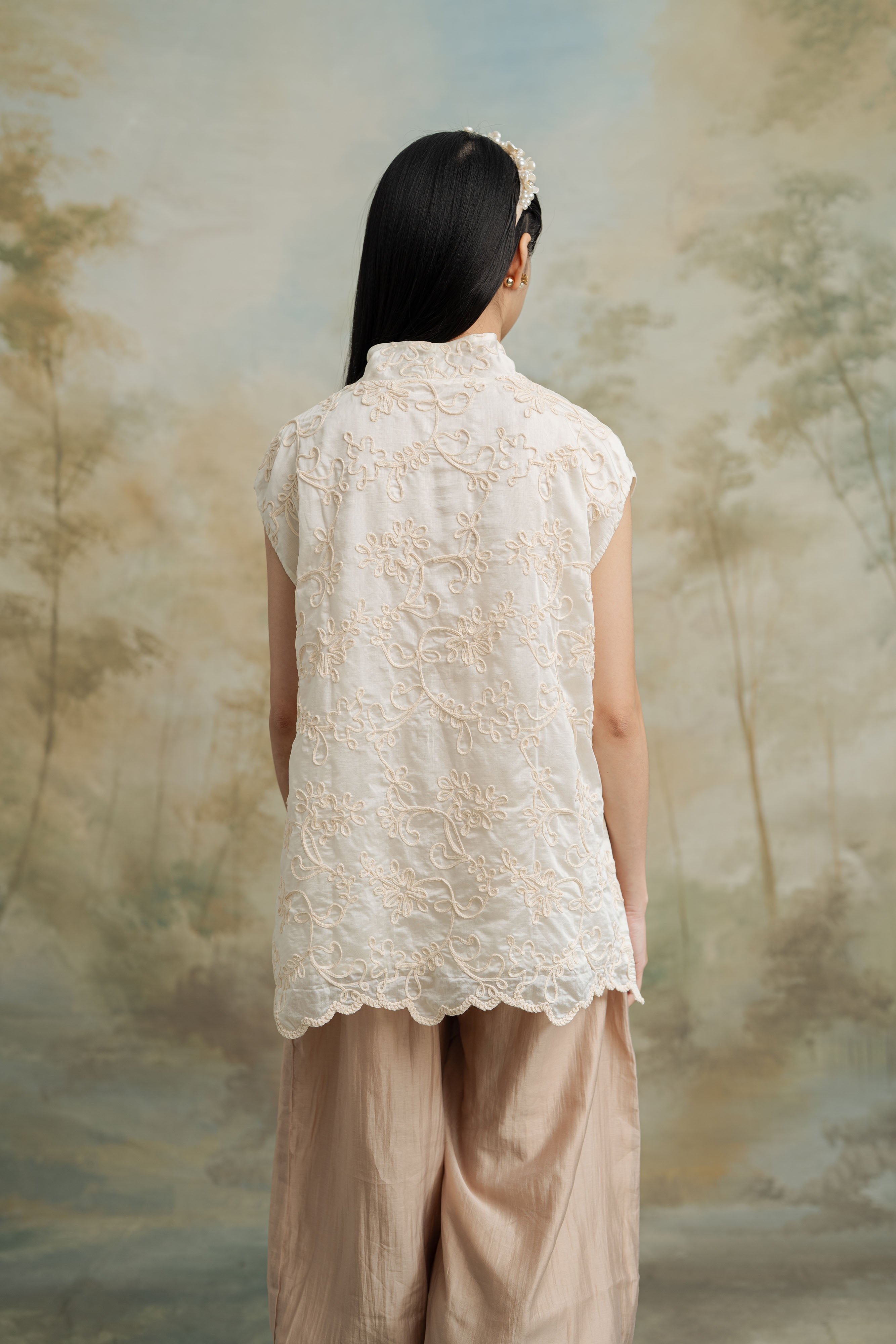 Putu Ayu In Porcelain