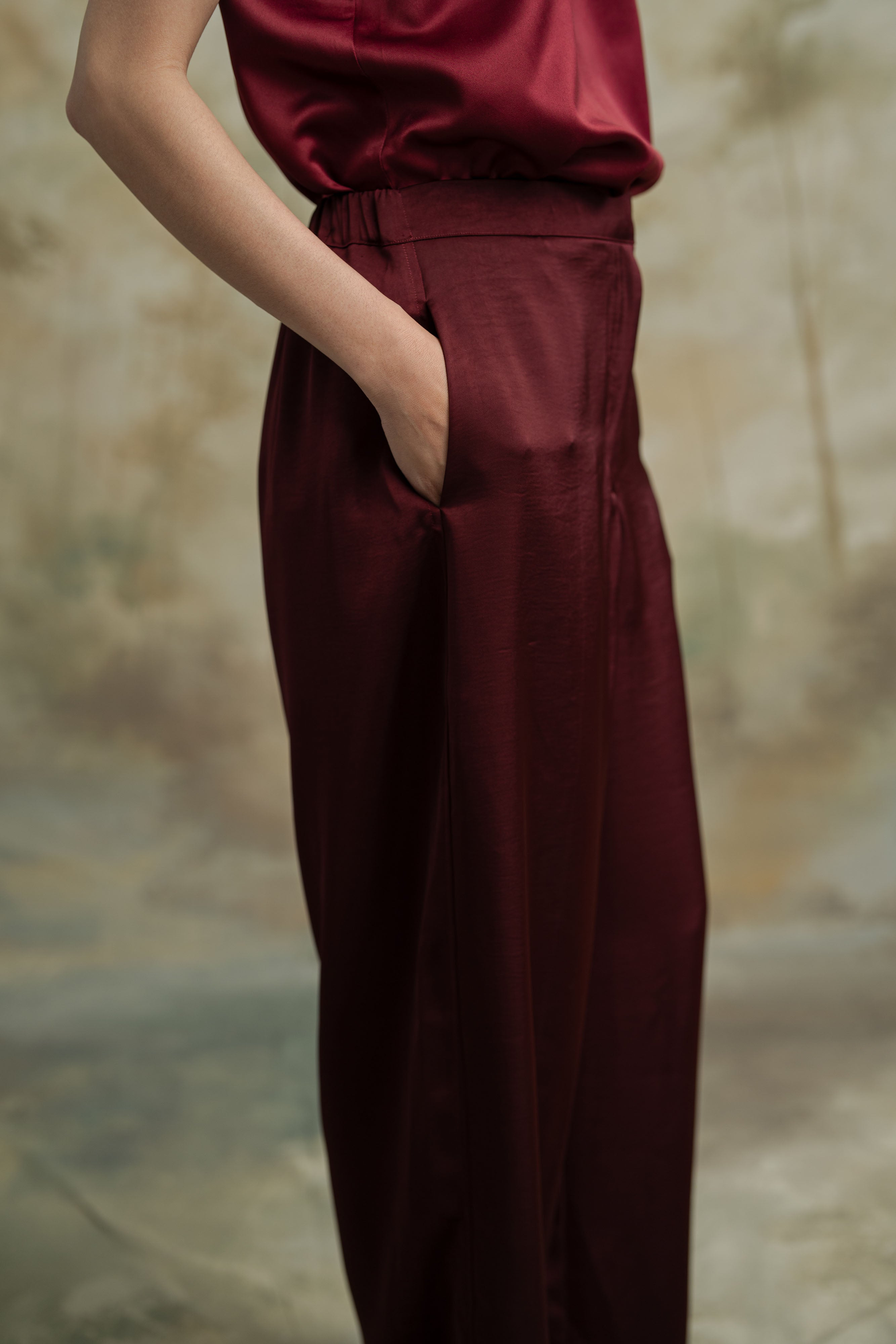 Onde In Maroon