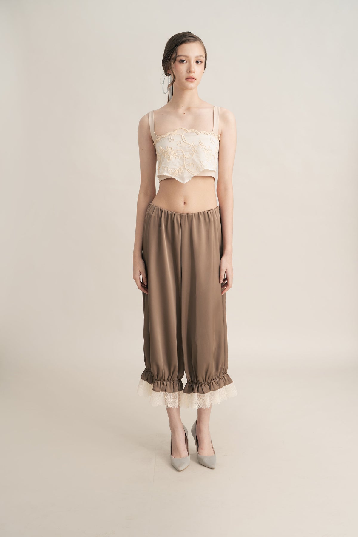 PO Quiet Peplum Lace Pants in Mocha (Shipment Date 15 September-05 October 2026)