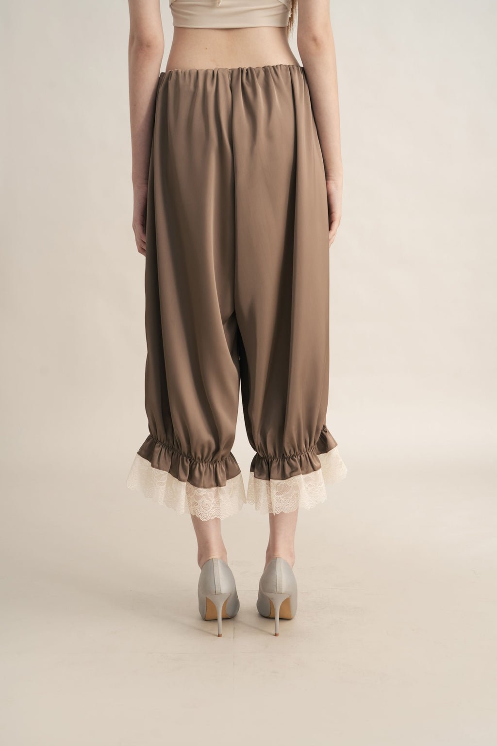 PO Quiet Peplum Lace Pants in Mocha (Shipment Date 15 September-05 October 2026)