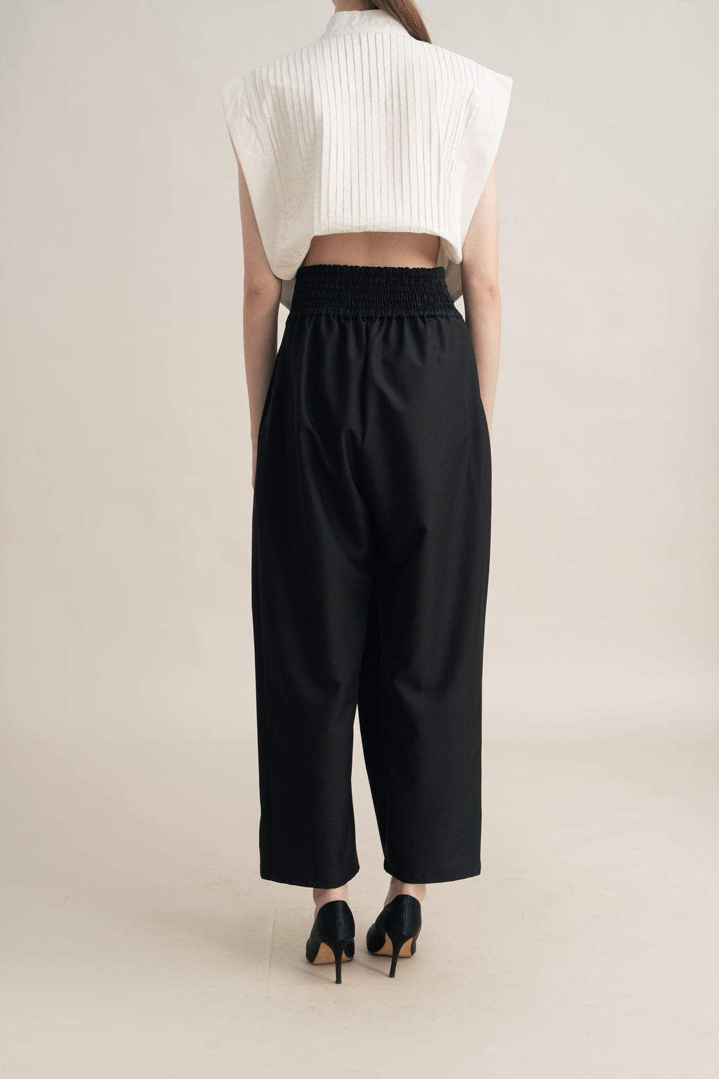 PO Quiet High Waist Balloon Trousers in Licorice (Shipment Date 15 September-05 October 2026)