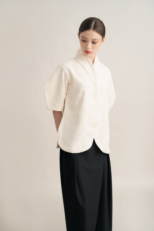 PO Quiet Kebaya Short Sleeve Top in Buttermilk (Shipment Date 15 September-05 October 2026)