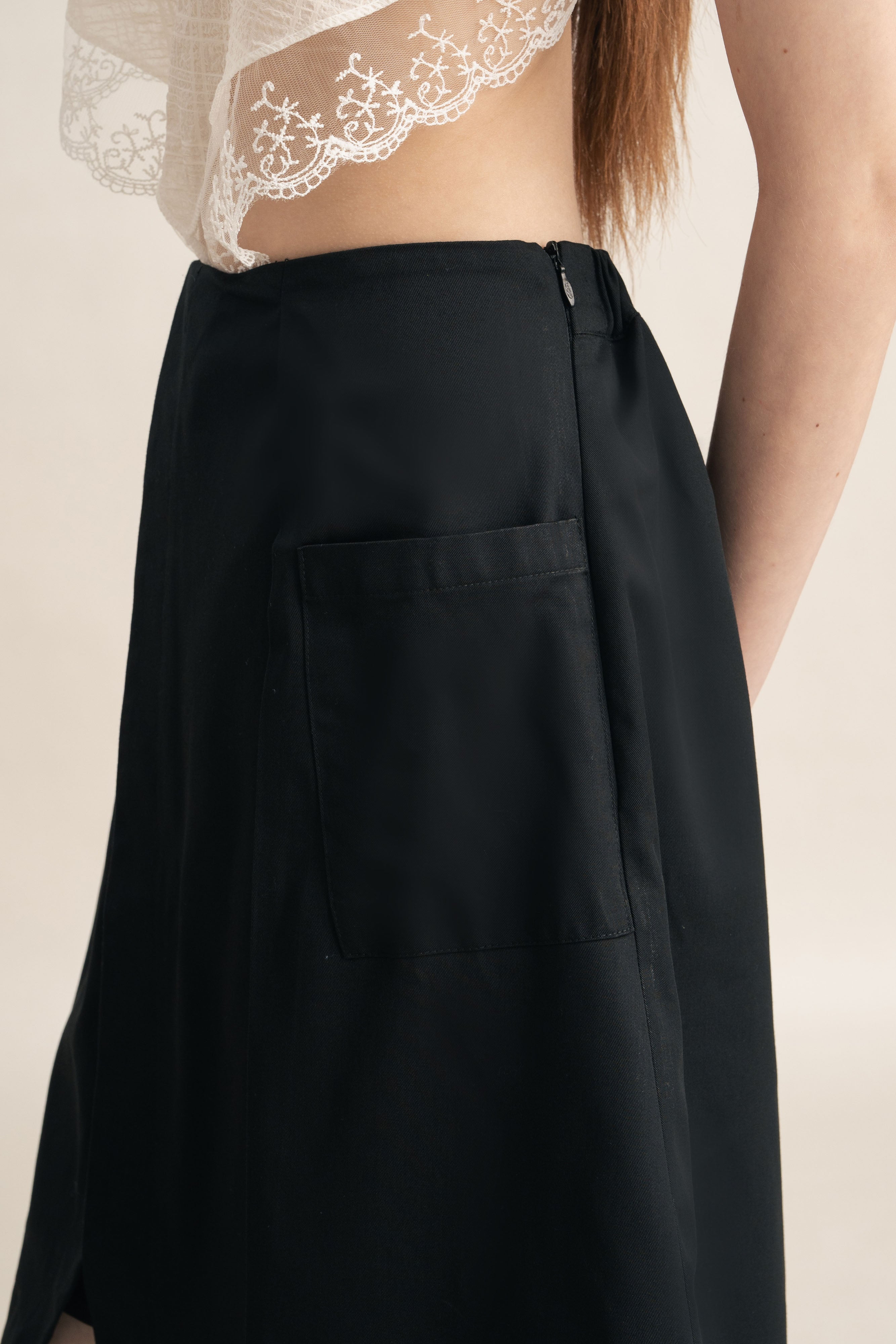 Quiet Bermuda Pocket Shorts in Licorice