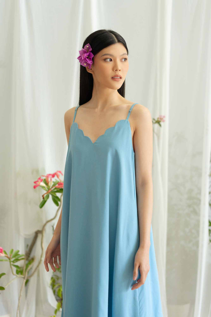 Pesisir Scallop Dress