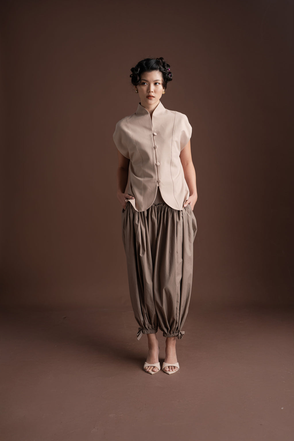 Senandika Kebaya Top in Mocha