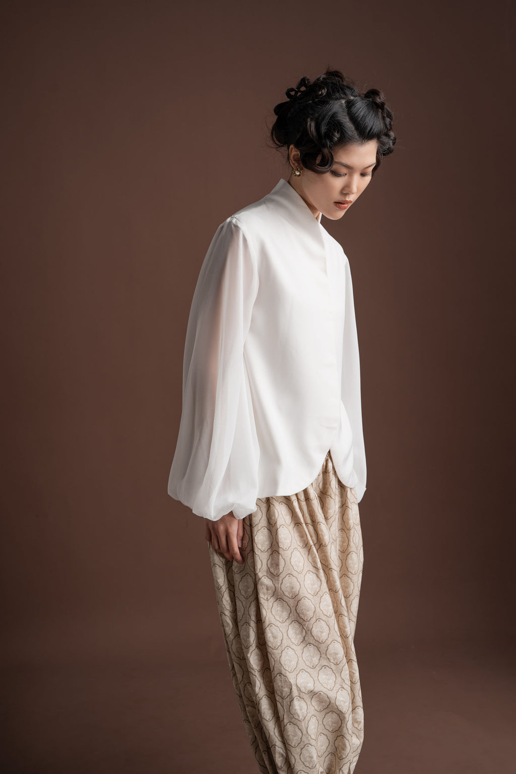 Senandika Long Sleeve Kebaya Top in Buttermilk - Belt Included