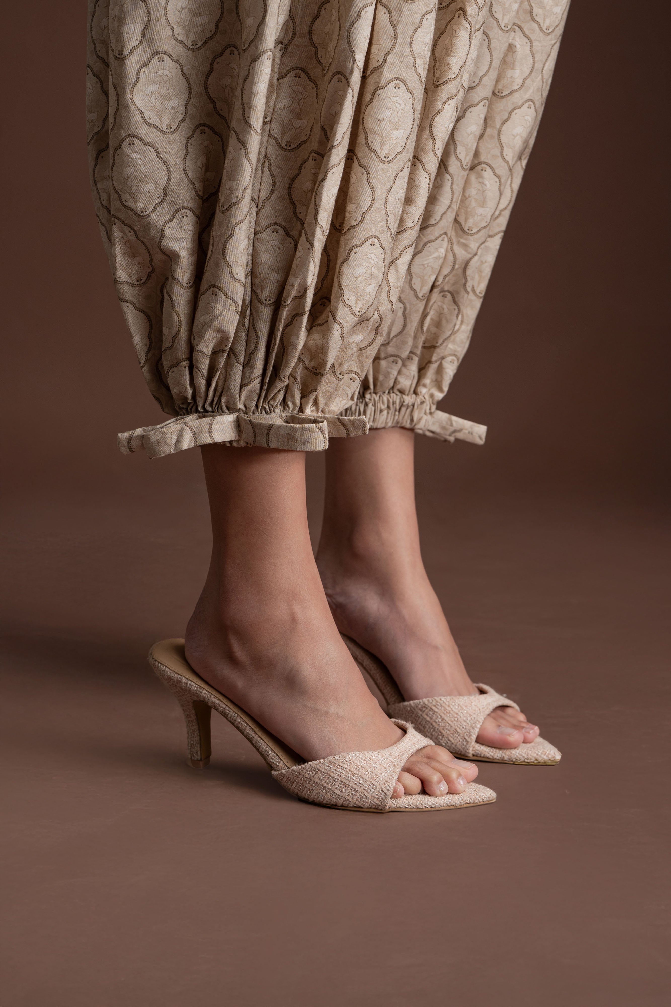 Senandika Rengkuh Pattern Pants in Cream