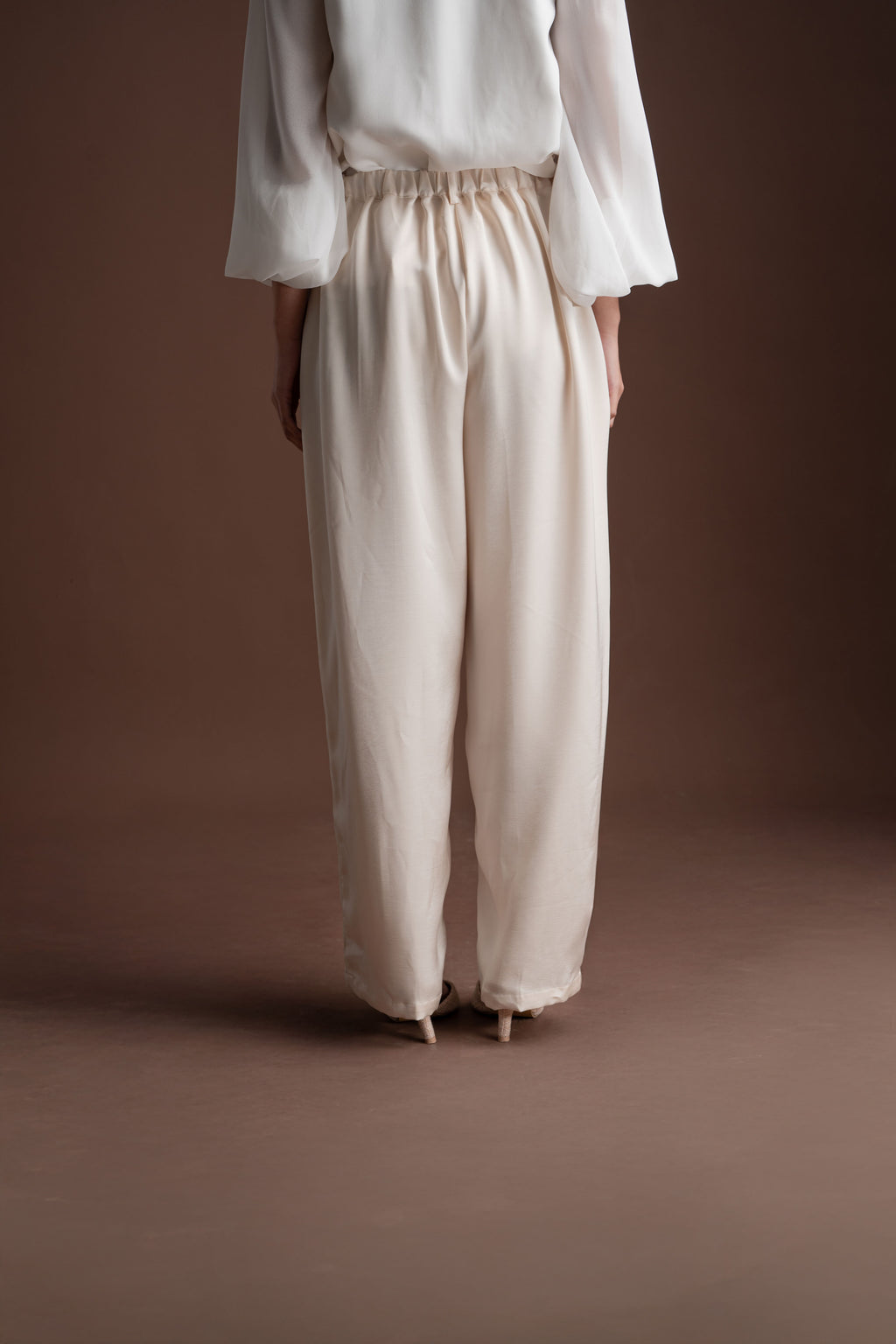 Senandika Bayu Trousers in Buttermilk