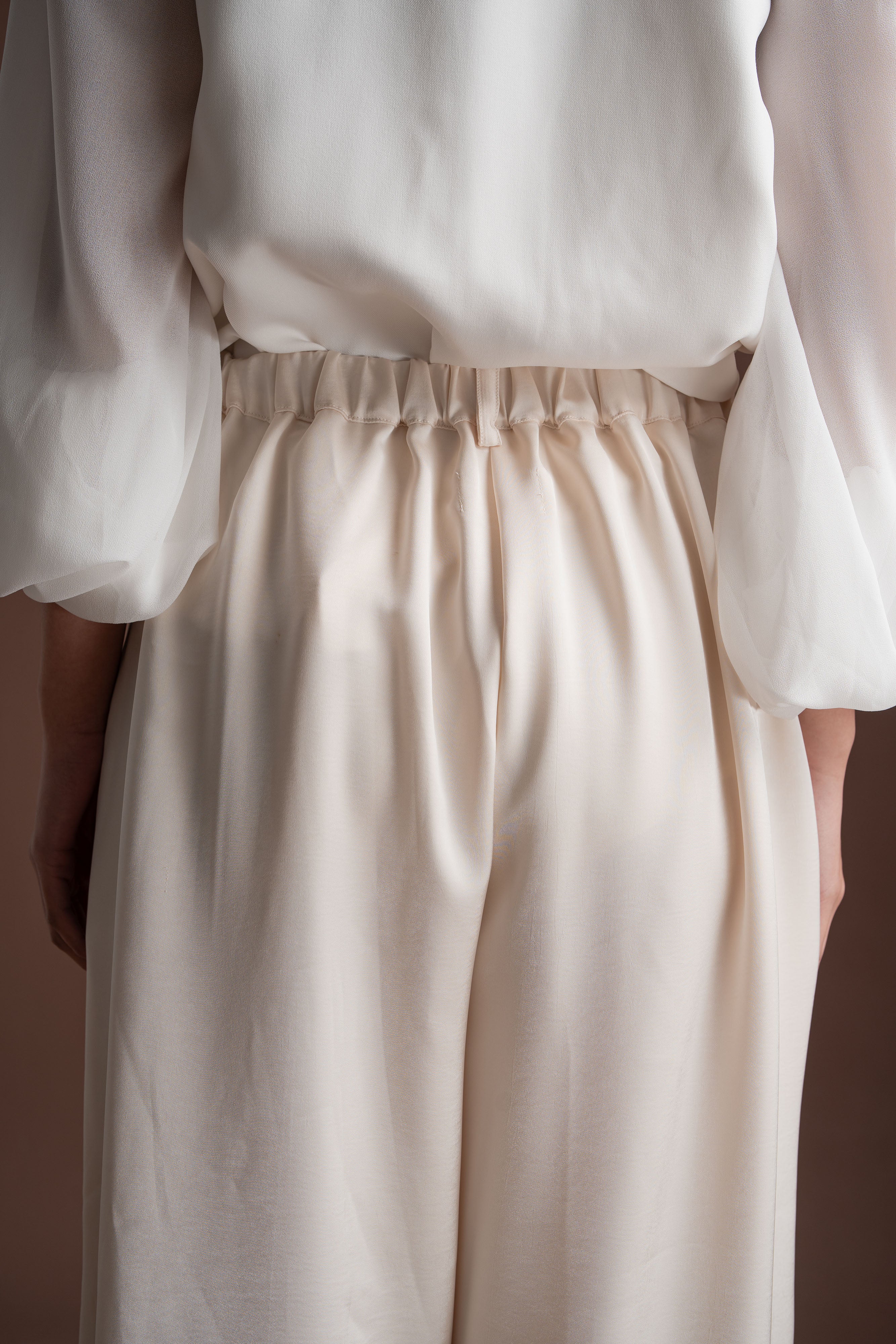 Senandika Bayu Trousers in Buttermilk