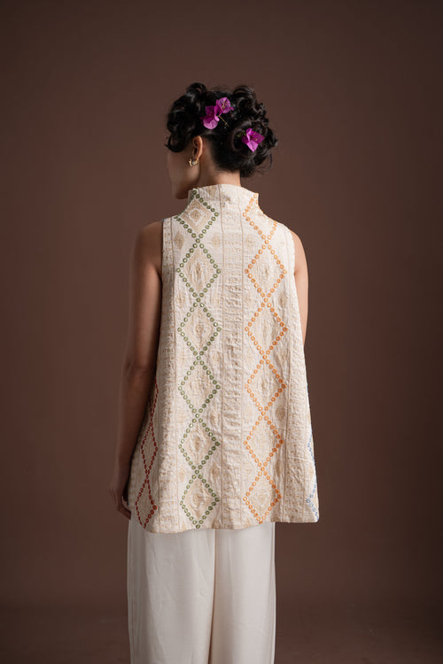 Senandika Svara Top in Cream