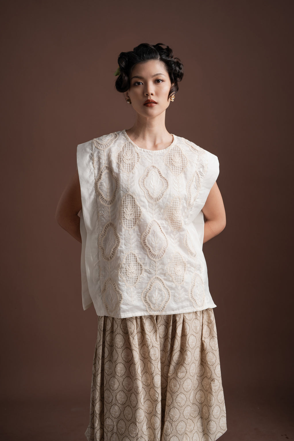 Senandika Aksa Vest in Buttermilk