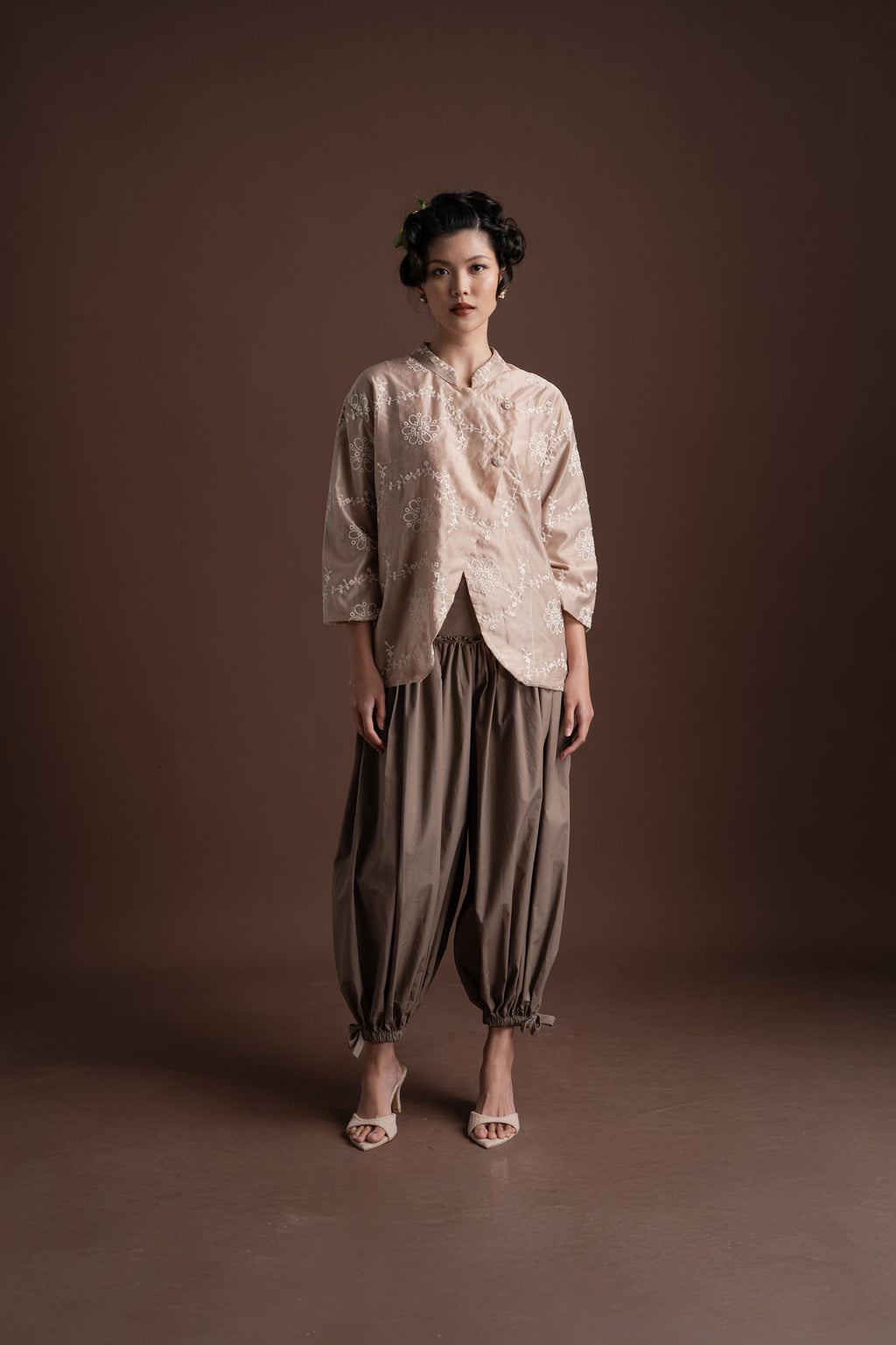 Senandika Senja Top in Mocha