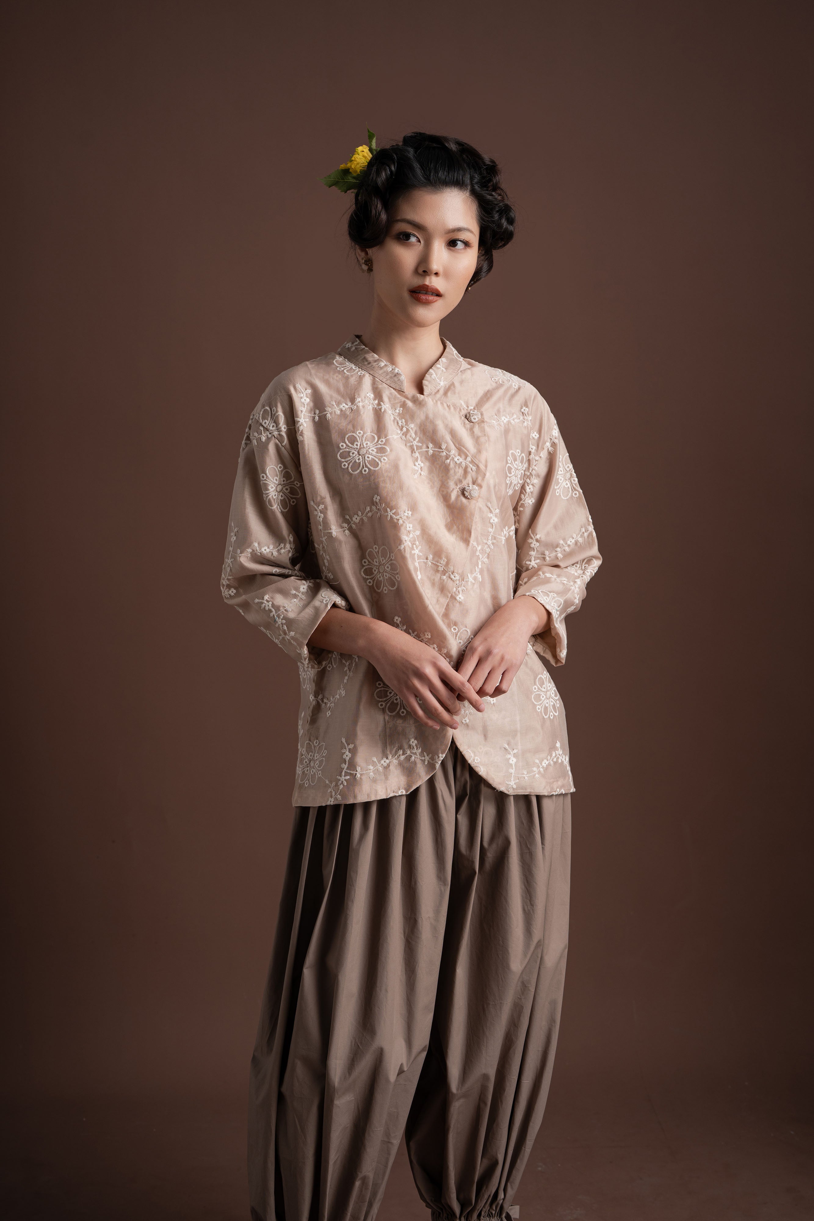 Senandika Senja Top in Mocha