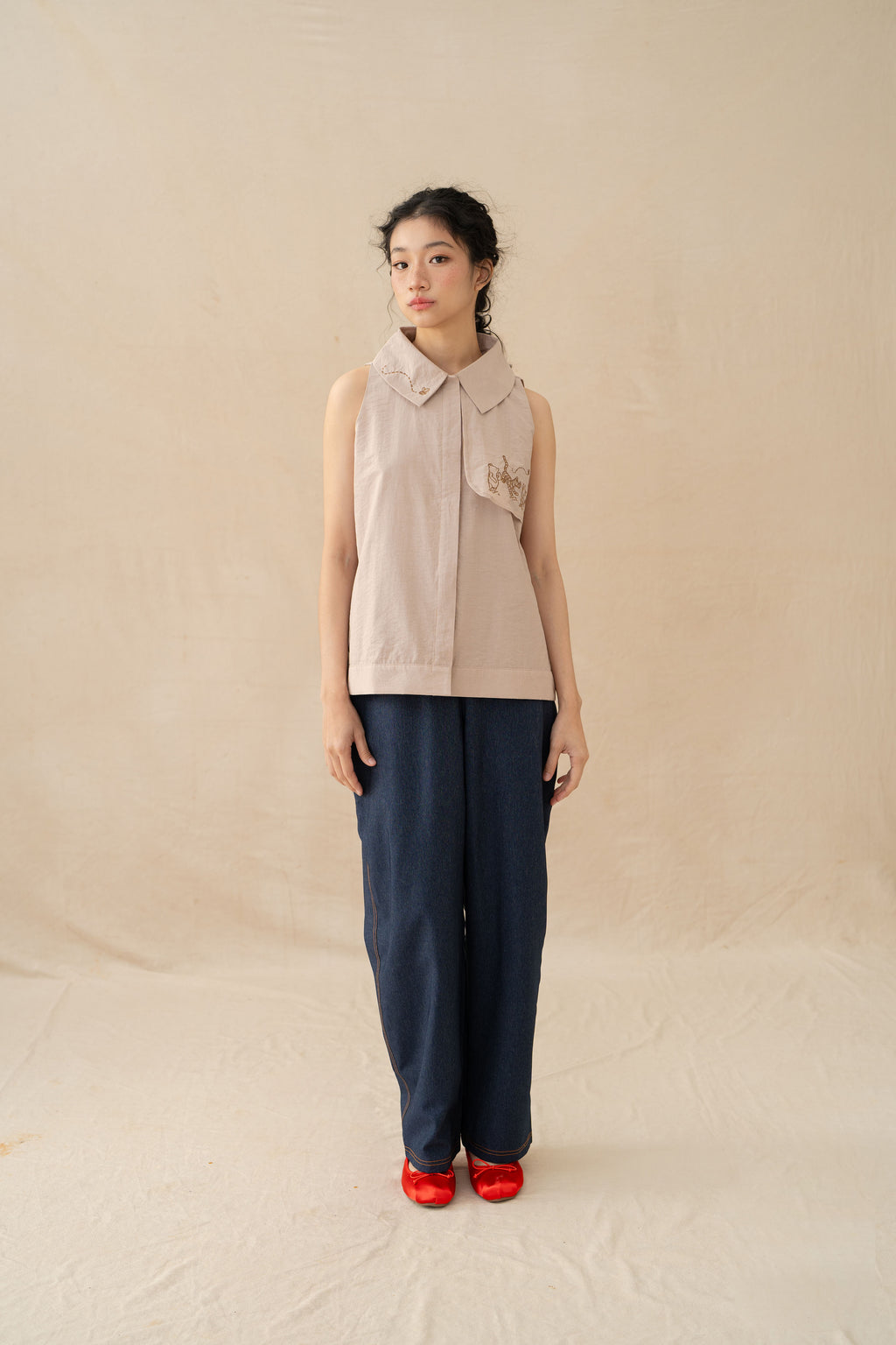 WTP Embroidery Sleeveless Top in Sand