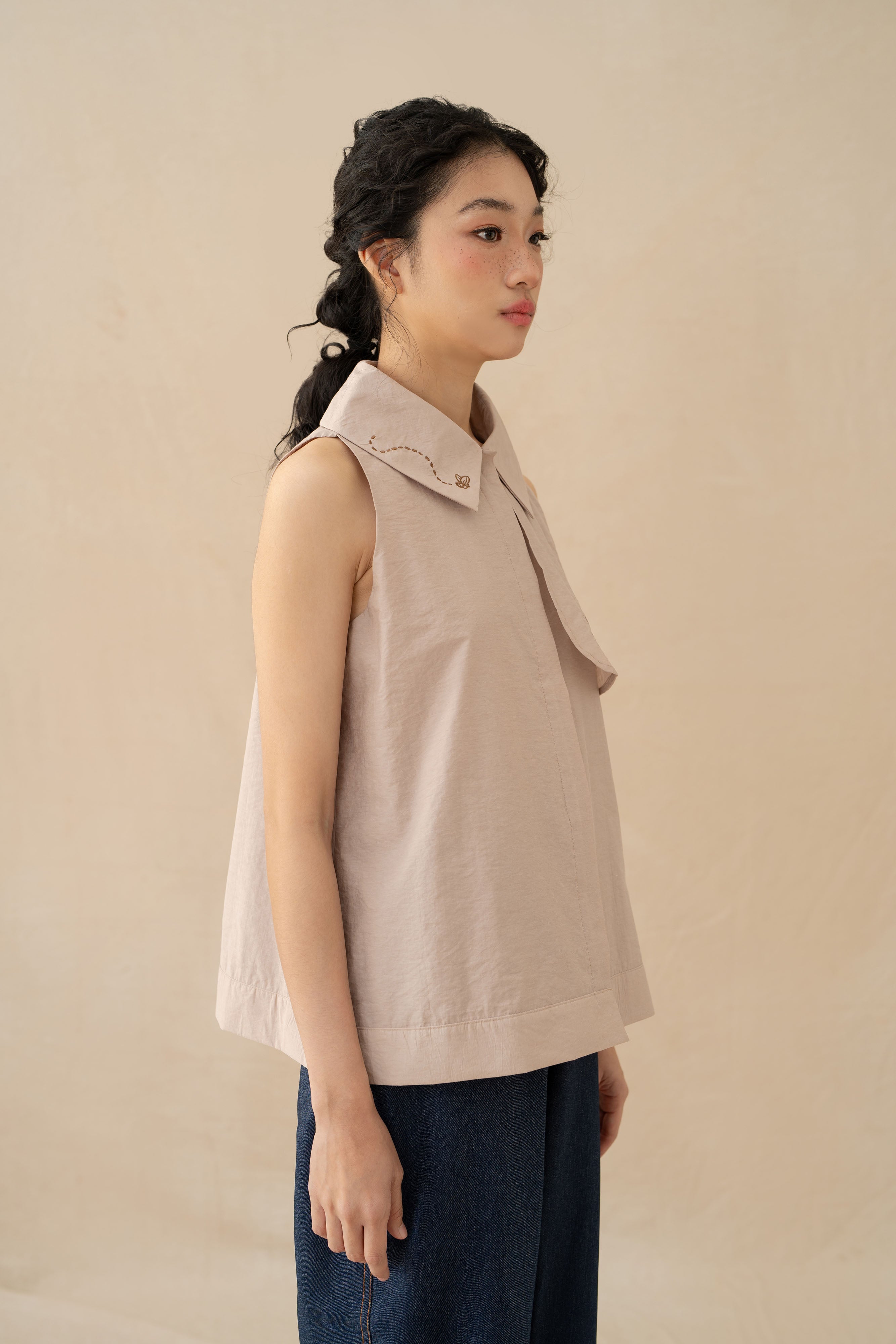 WTP Embroidery Sleeveless Top in Sand