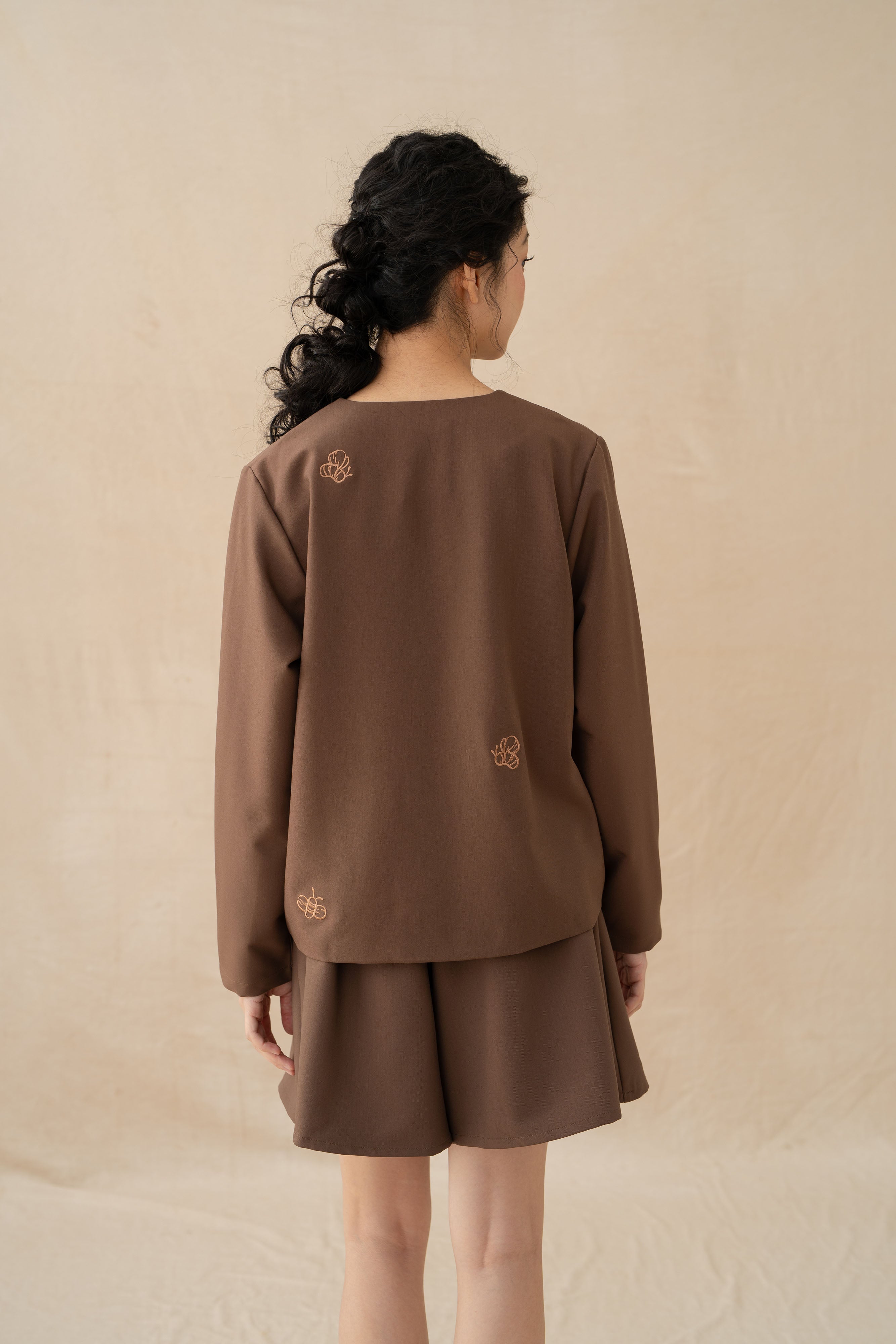 WTP Embroidery Outer in Latte