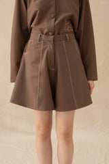 NVR Flate Shorts in Latte (Ready Shipment 18-28 February 2025)