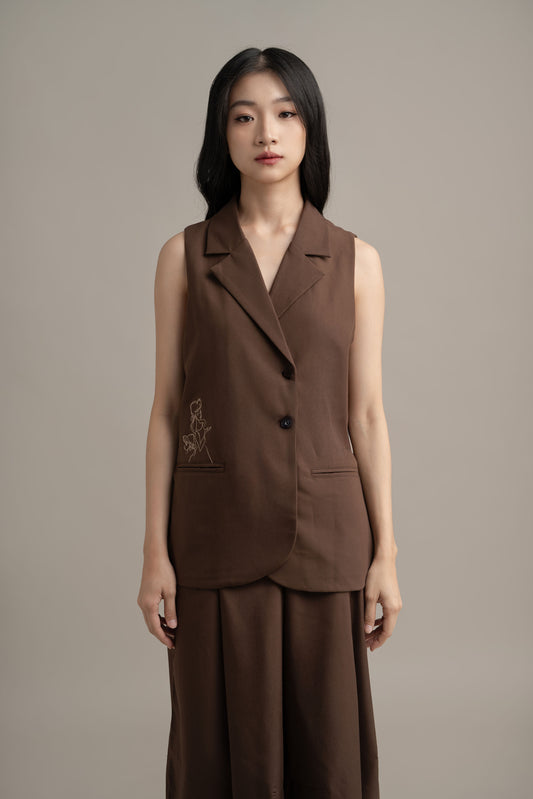 Cinderella Embroidery Vest In Toffee