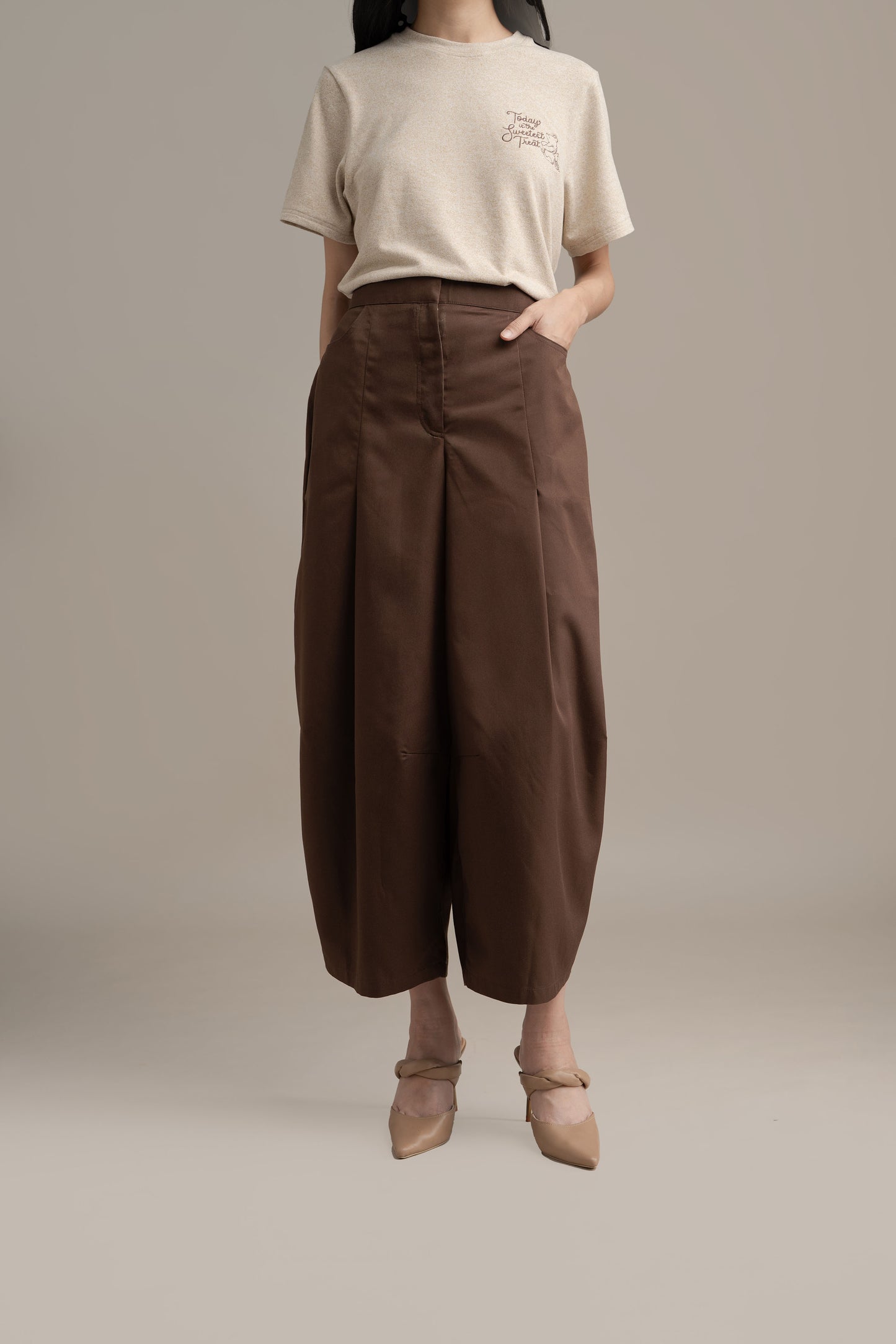 Cinderella Barrel Pants In Toffee