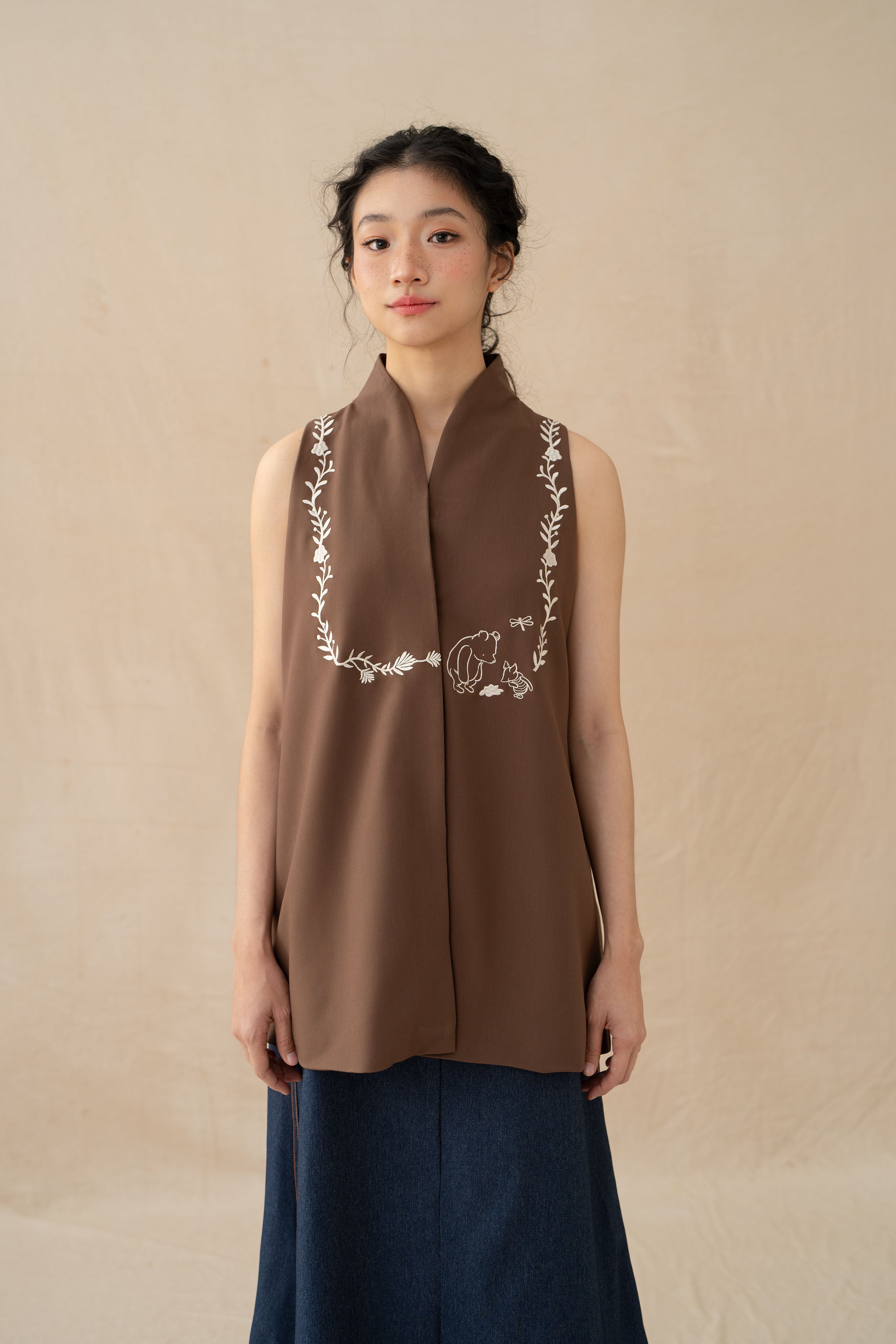 WTP Embroidery High Neck Top in Dark Brown