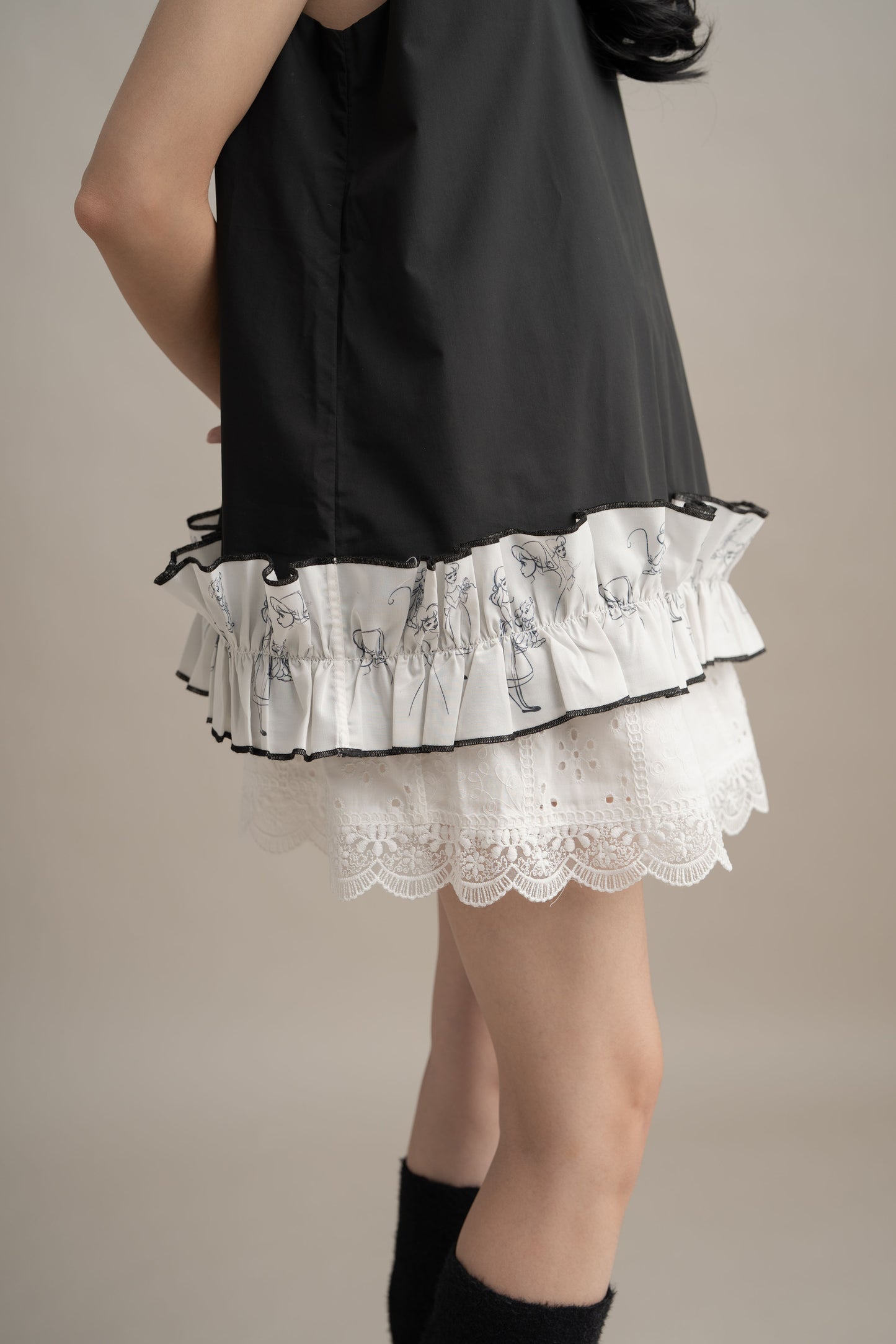 Cinderella Ruffle Pattern Top In Licorice