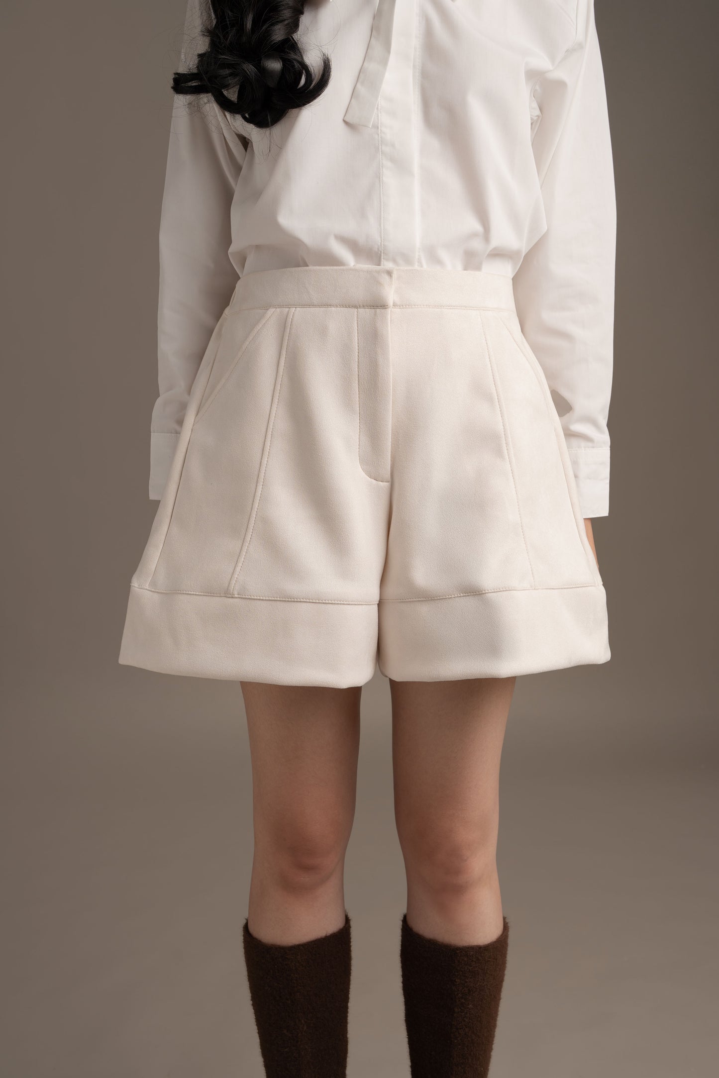 THC Suede Shorts In Ice Frost