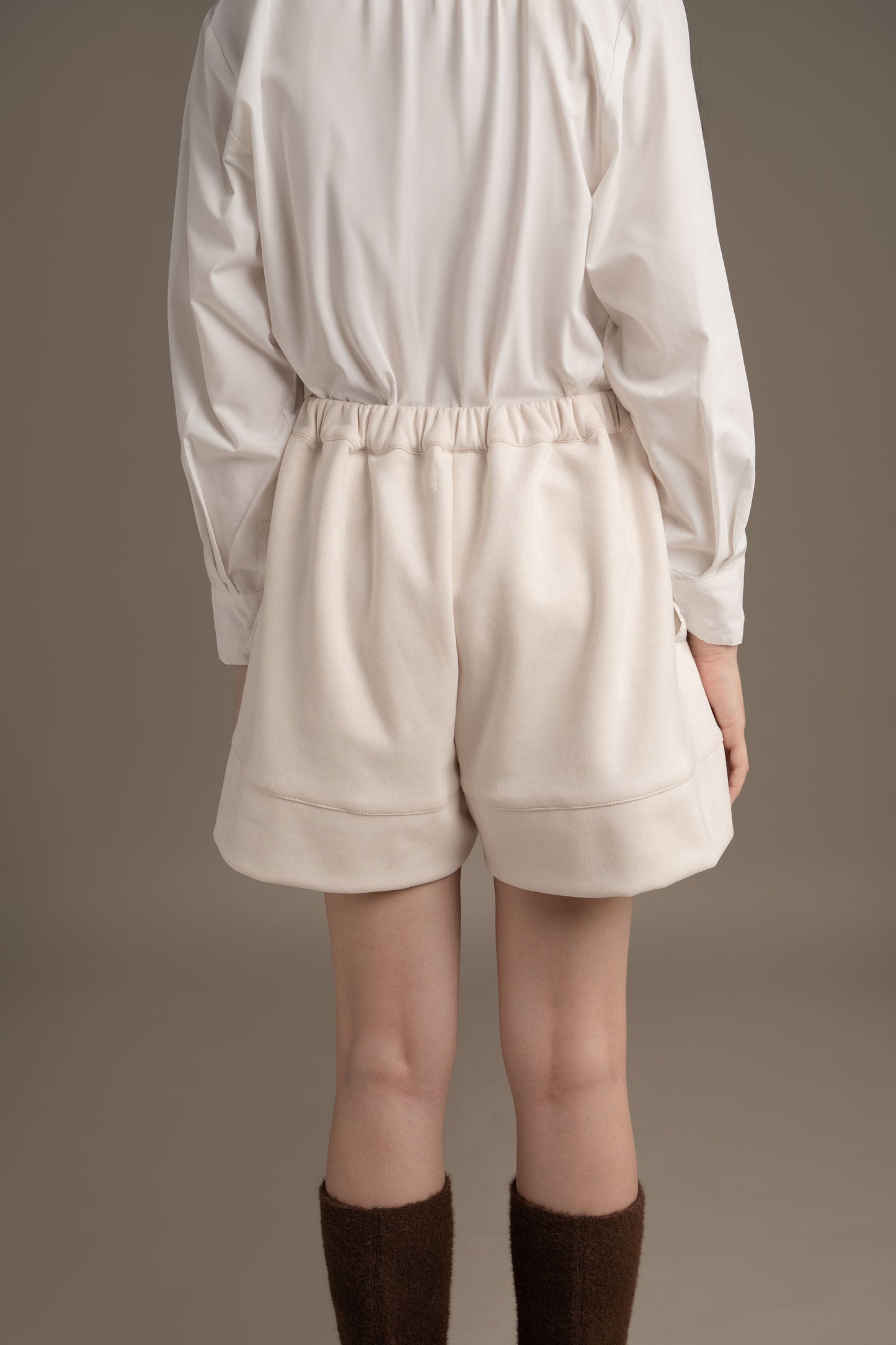 THC Suede Shorts In Ice Frost