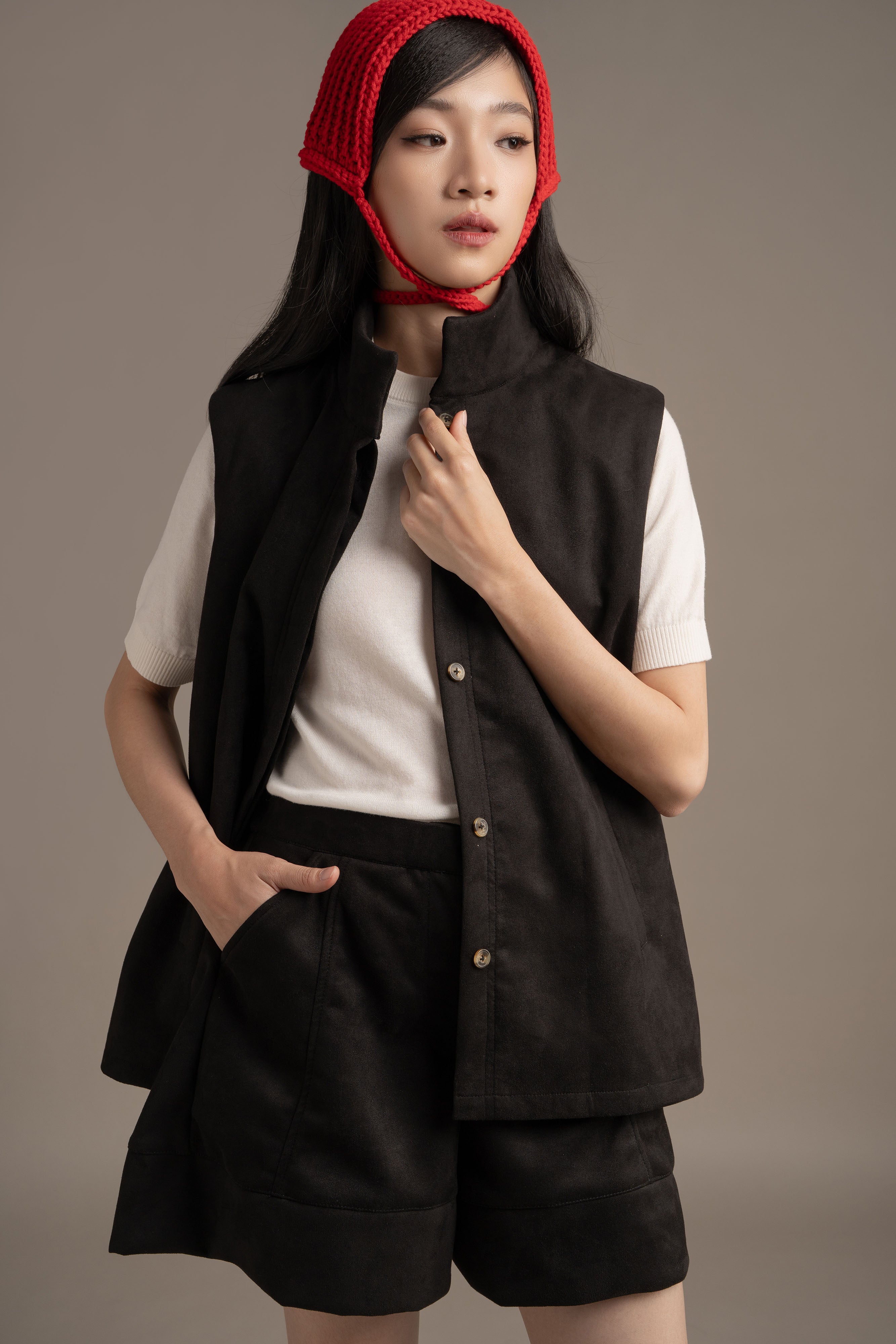 THC Suede Vest In Midnight Noir