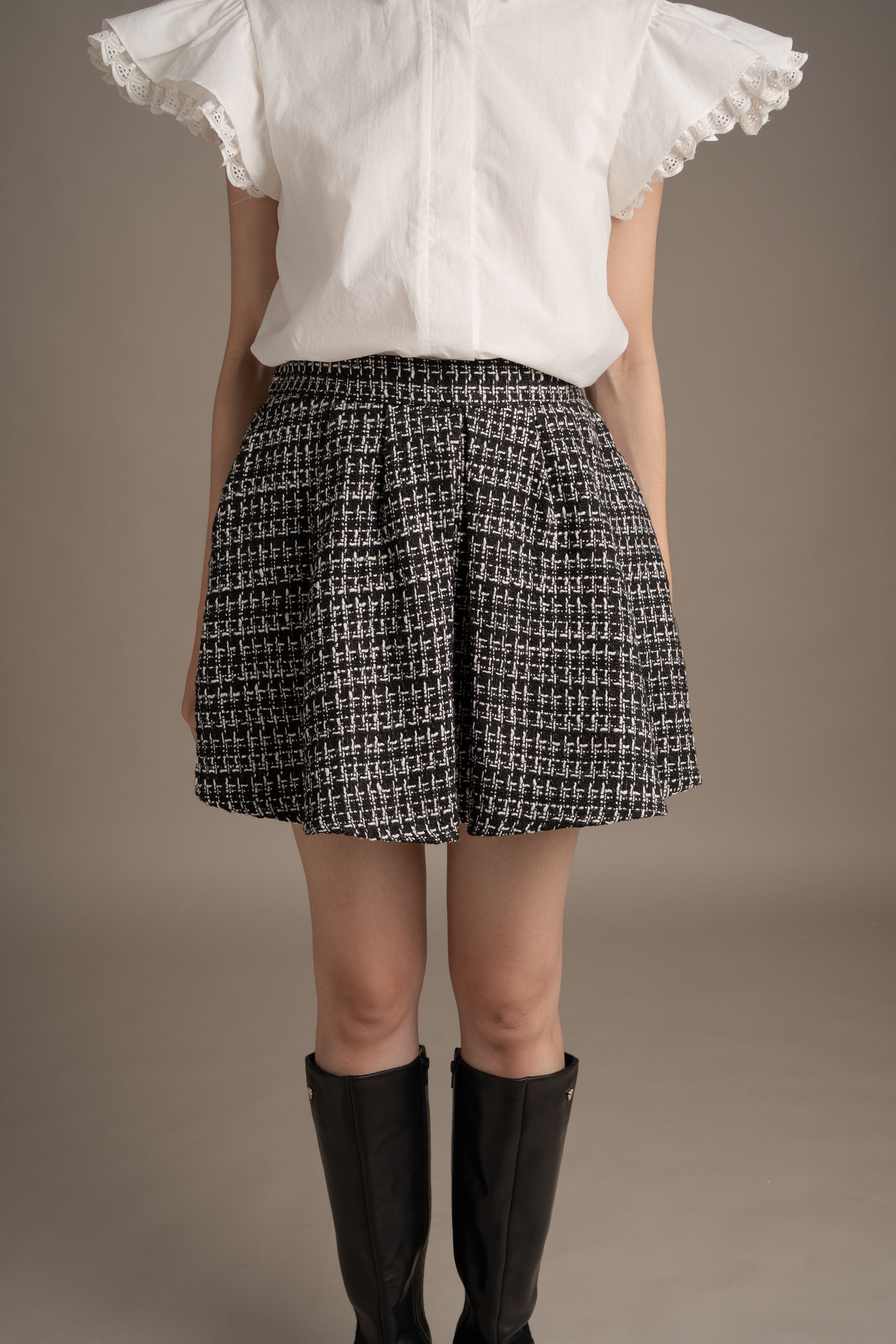 THC Tweed Skort In Licorice