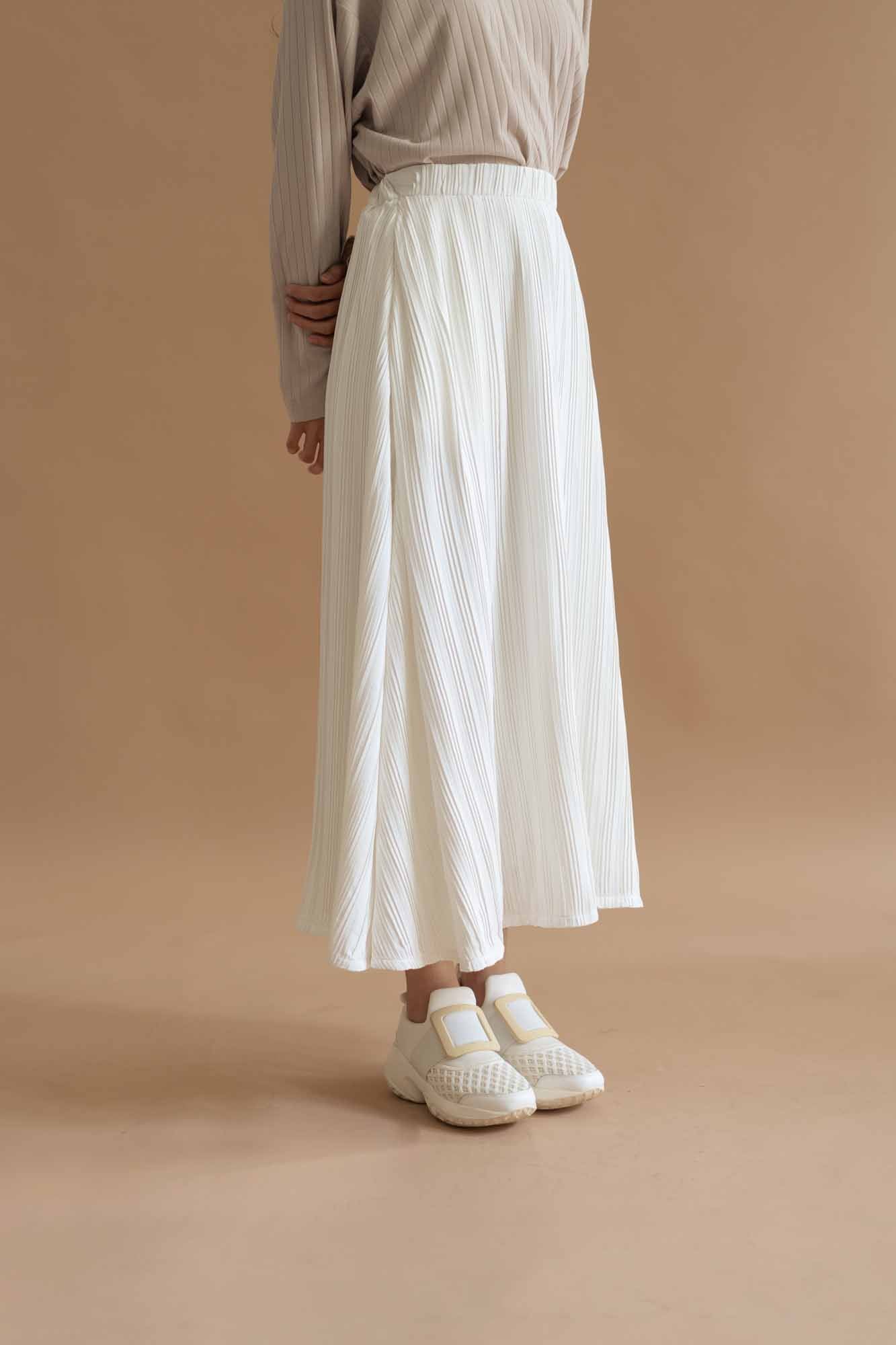 WYG Pleats Skirt
